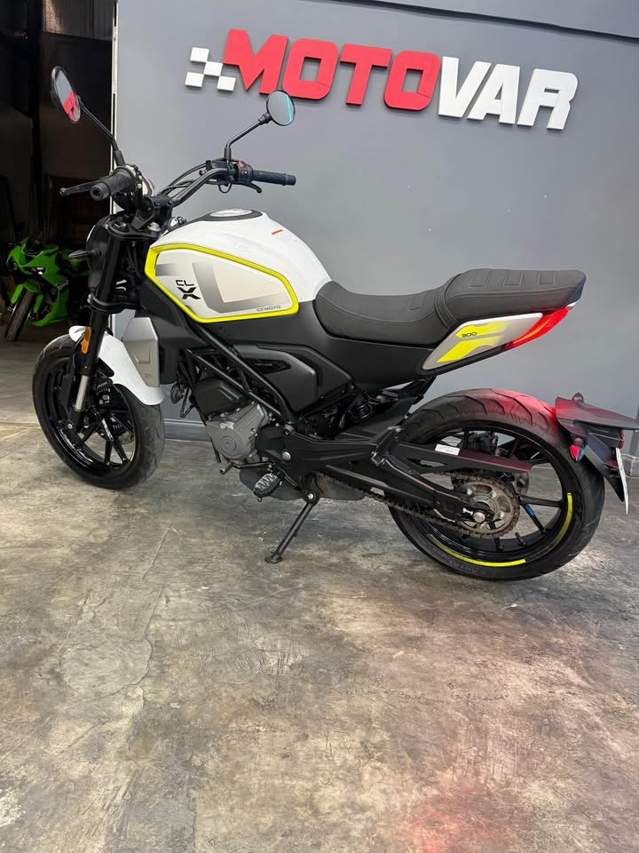 CFMOTO CLX 300 2025