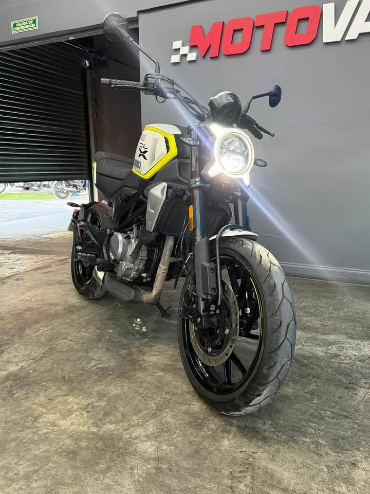 CFMOTO CLX 300 2025