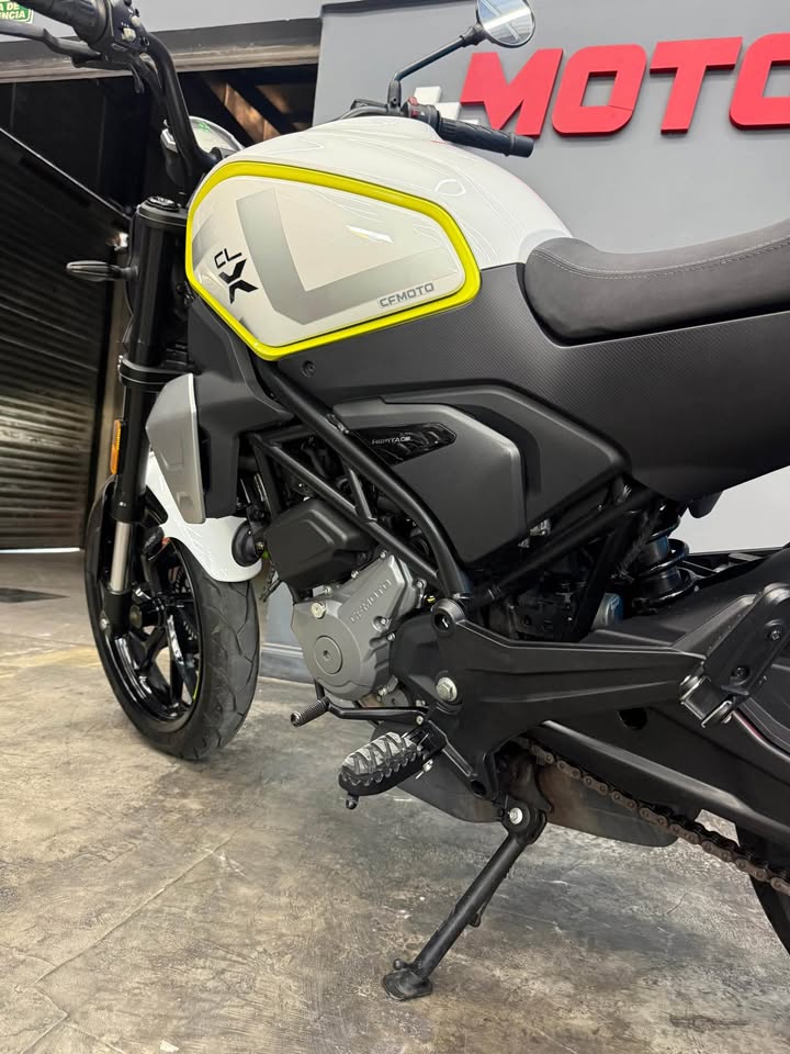CFMOTO CLX 300 2025