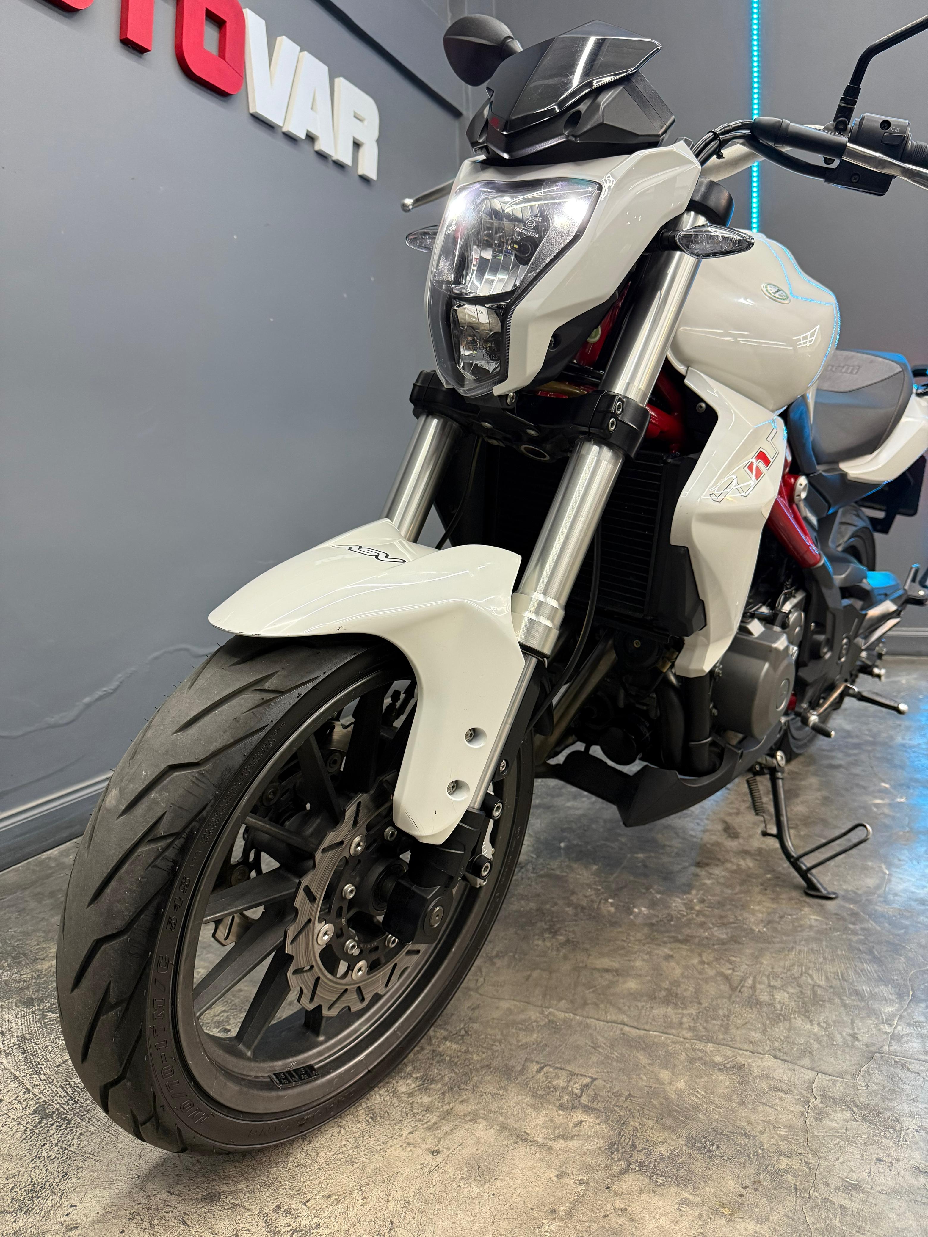 BENELLI TNT 300 2017