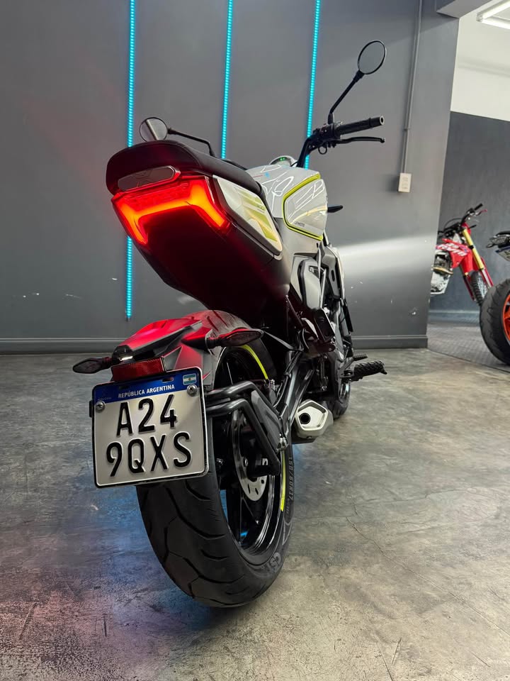 CFMOTO CLX 300 2025