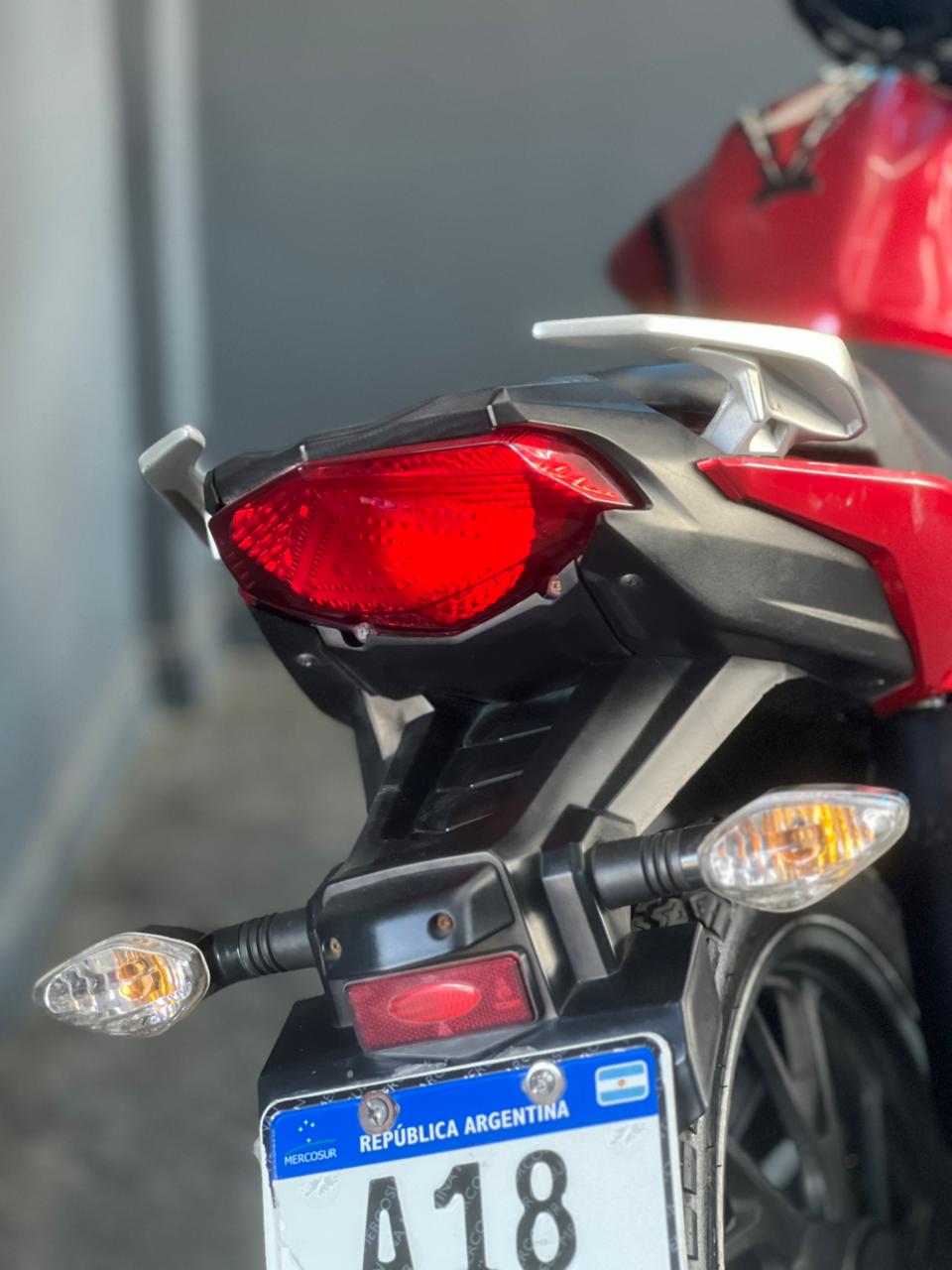 HONDA CB125F TWISTER 2023
