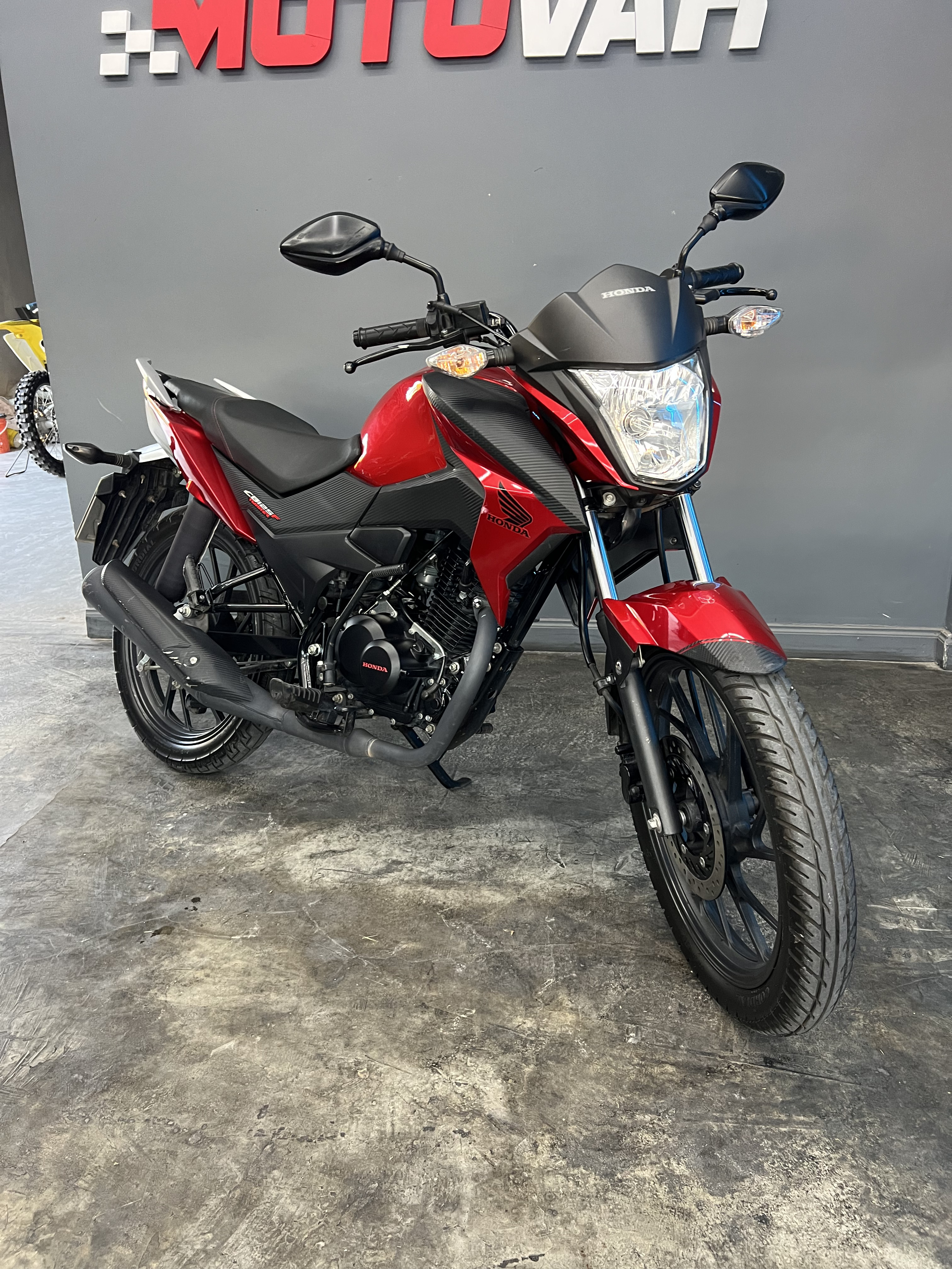 HONDA CB125F TWISTER 2024