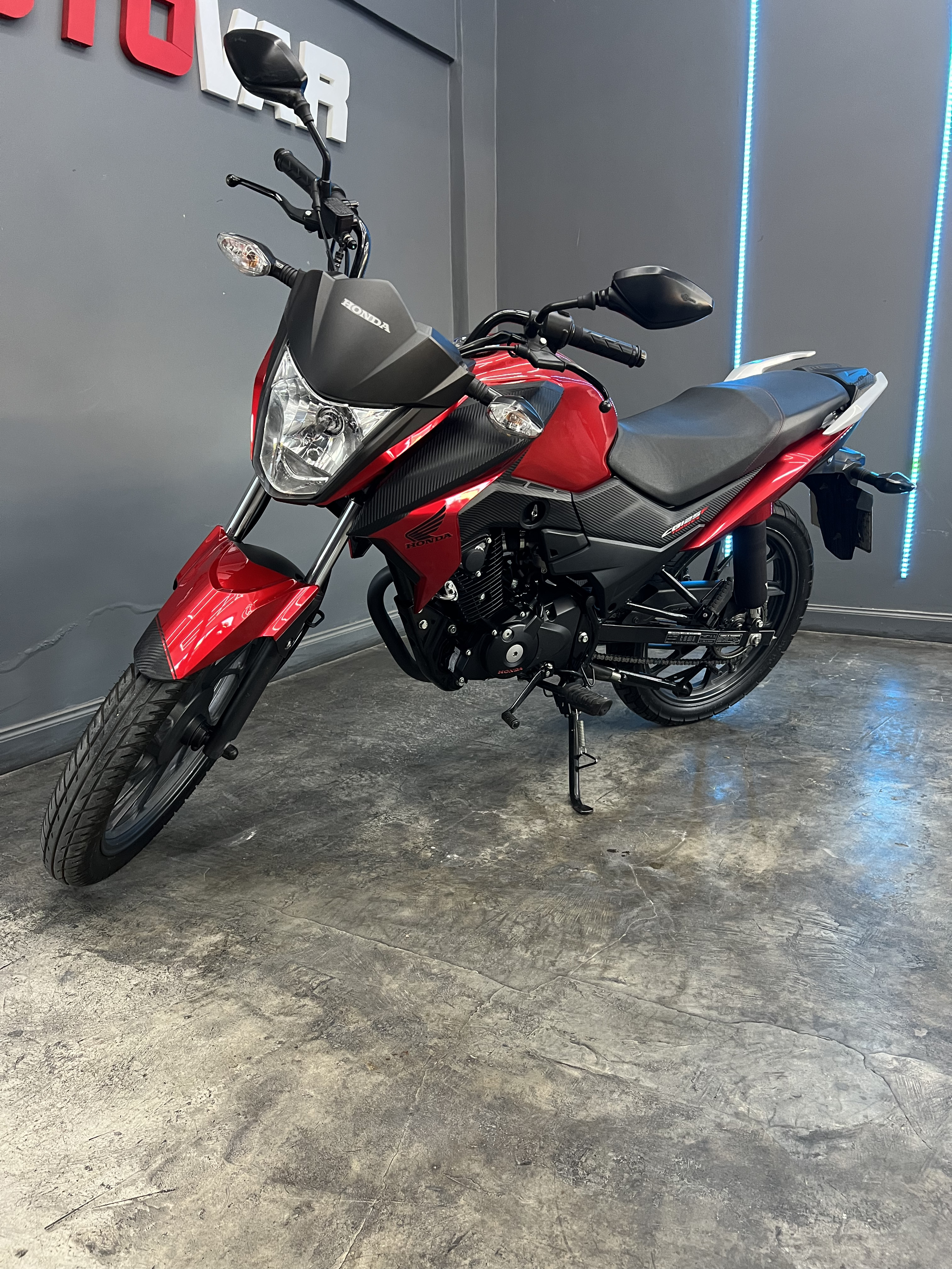 HONDA CB125F TWISTER 2024