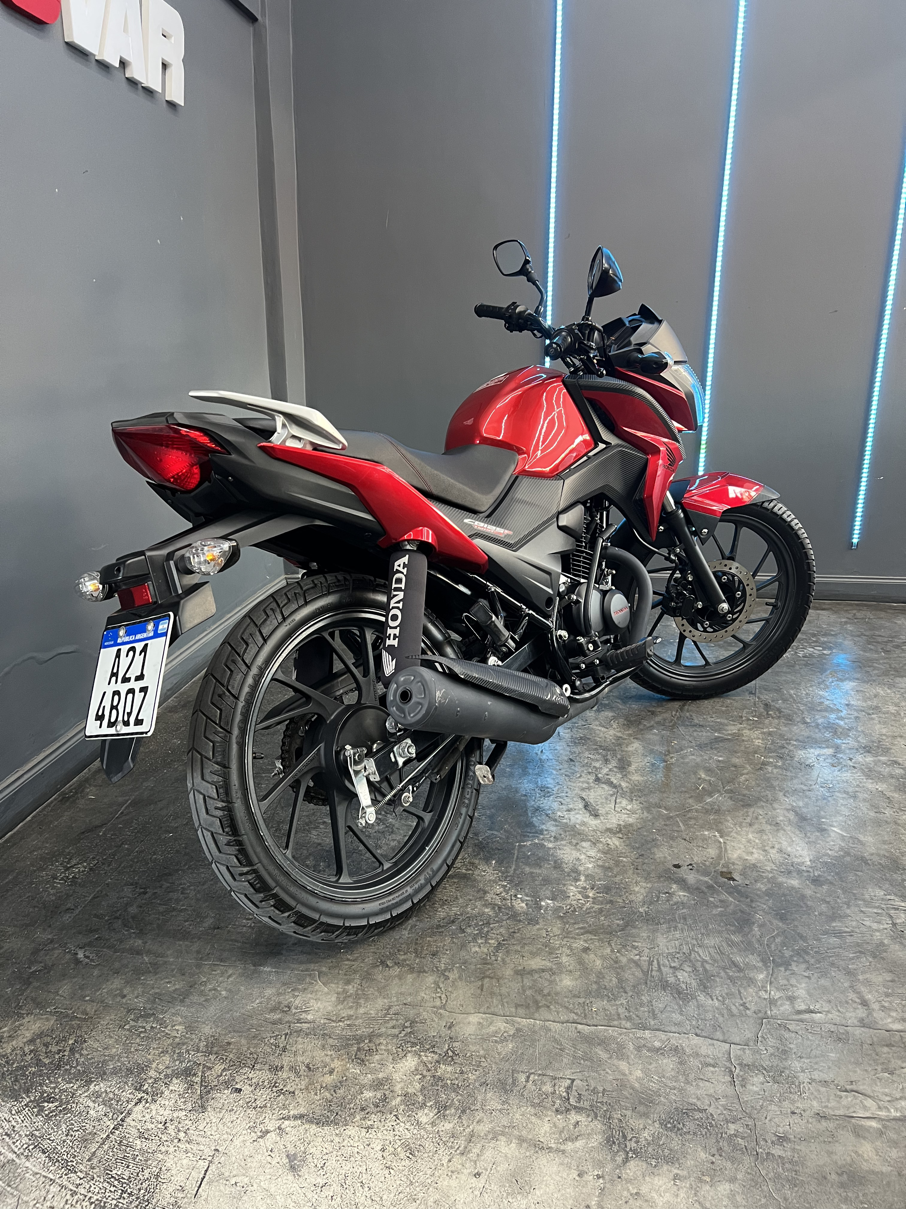 HONDA CB125F TWISTER 2024