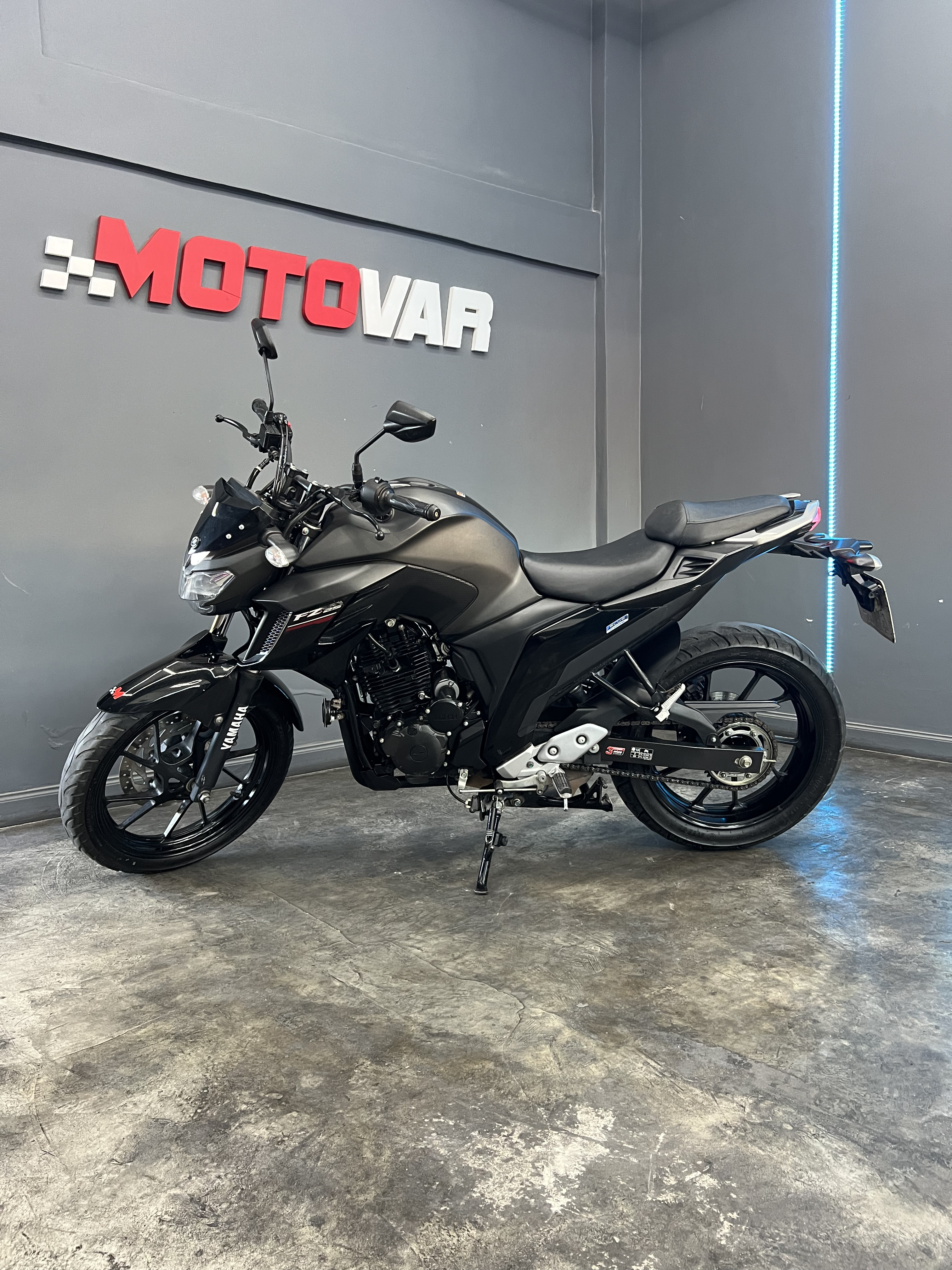 YAMAHA FZ 250 2023