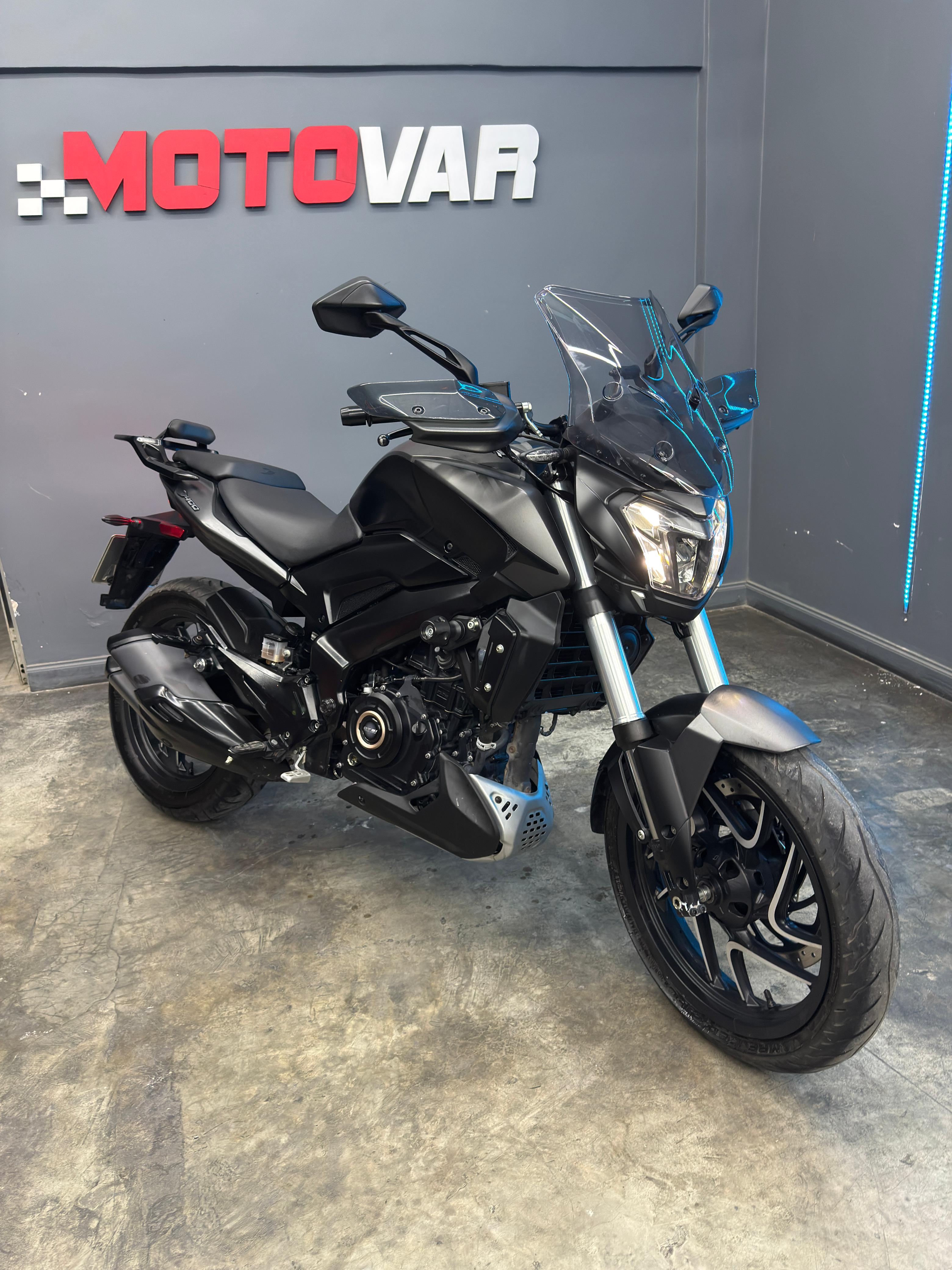 BAJAJ DOMINAR 400 2024