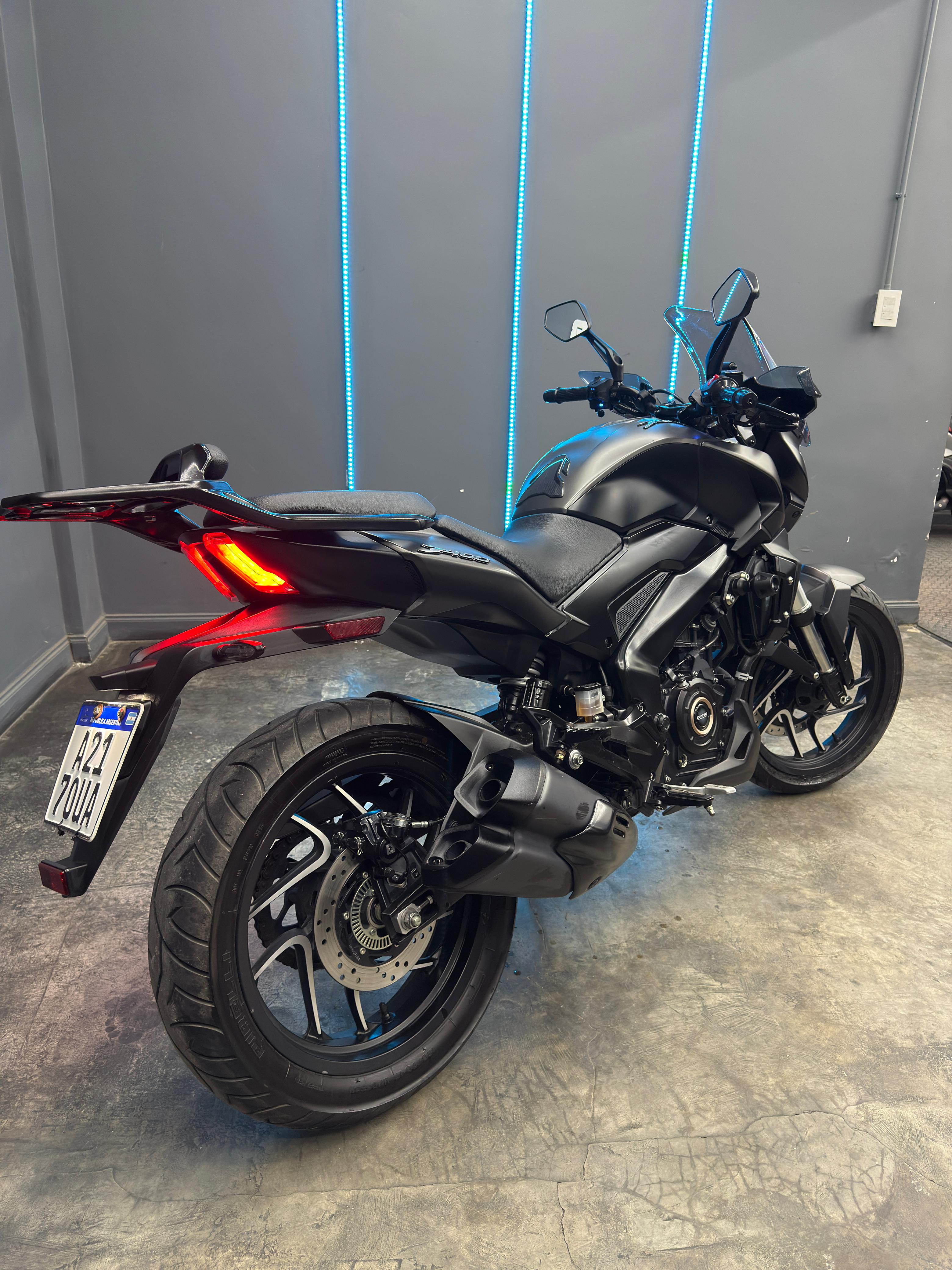 BAJAJ DOMINAR 400 2024