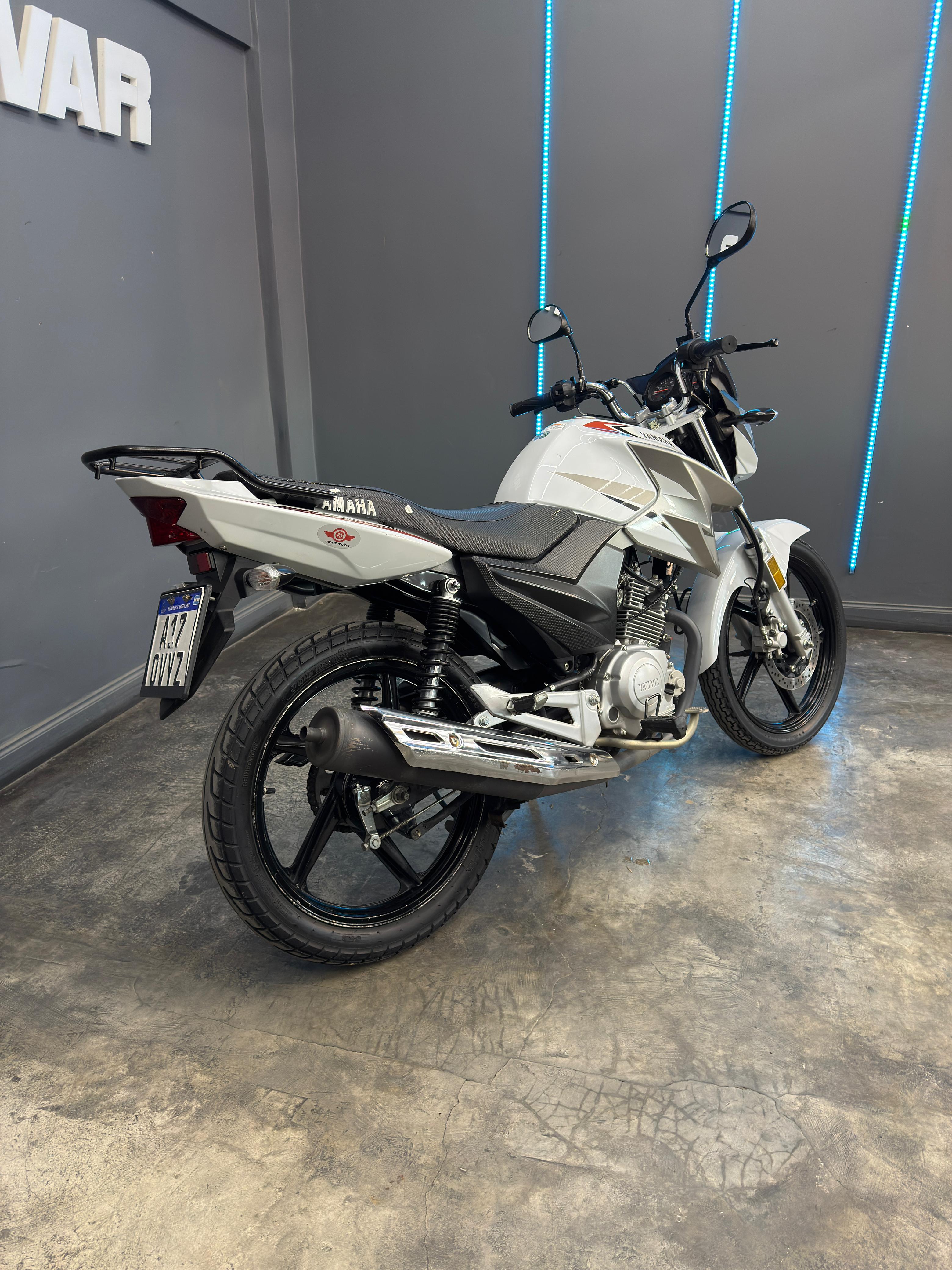 YAMAHA YBR125 2022