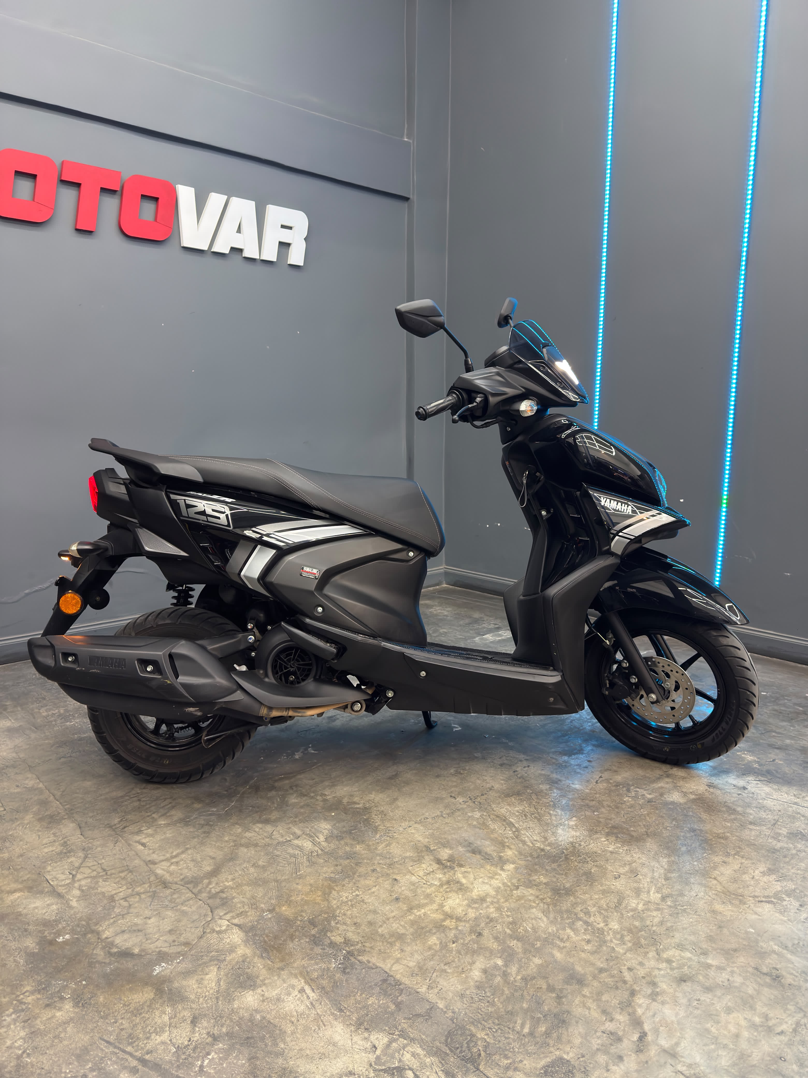 YAMAHA RAY ZR 125 2025
