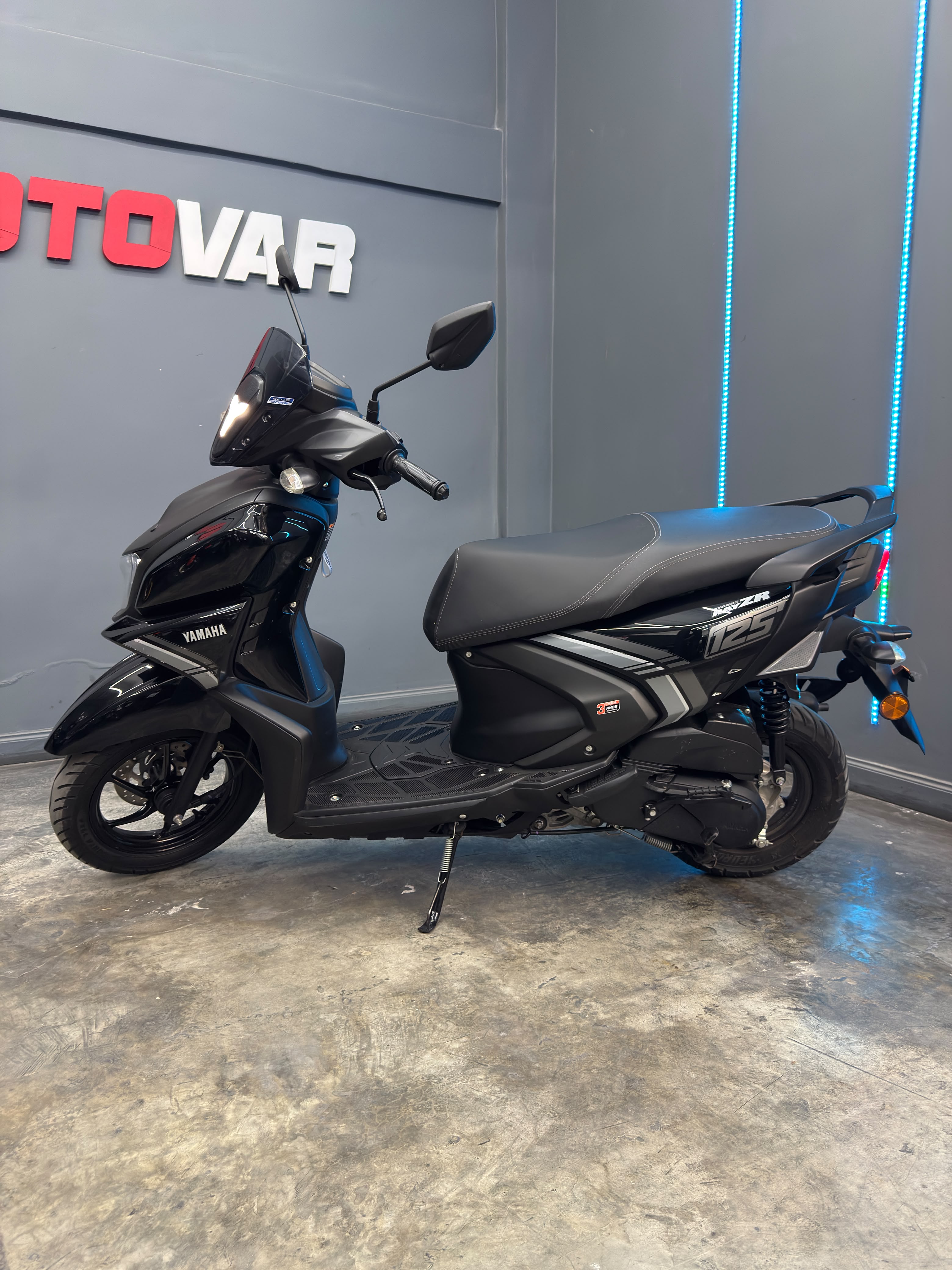 YAMAHA RAY ZR 125 2025