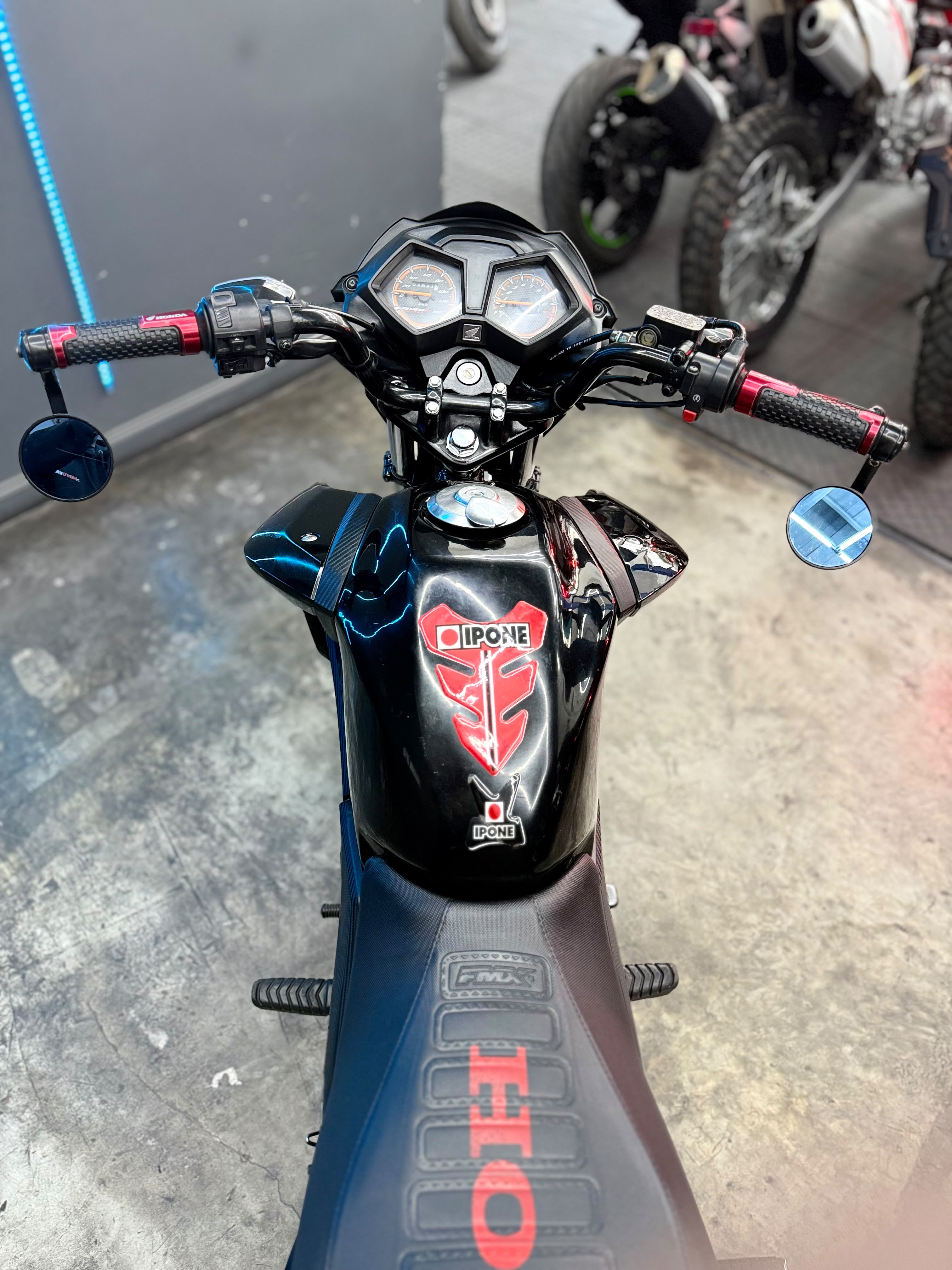 HONDA CB125F TWISTER 2022