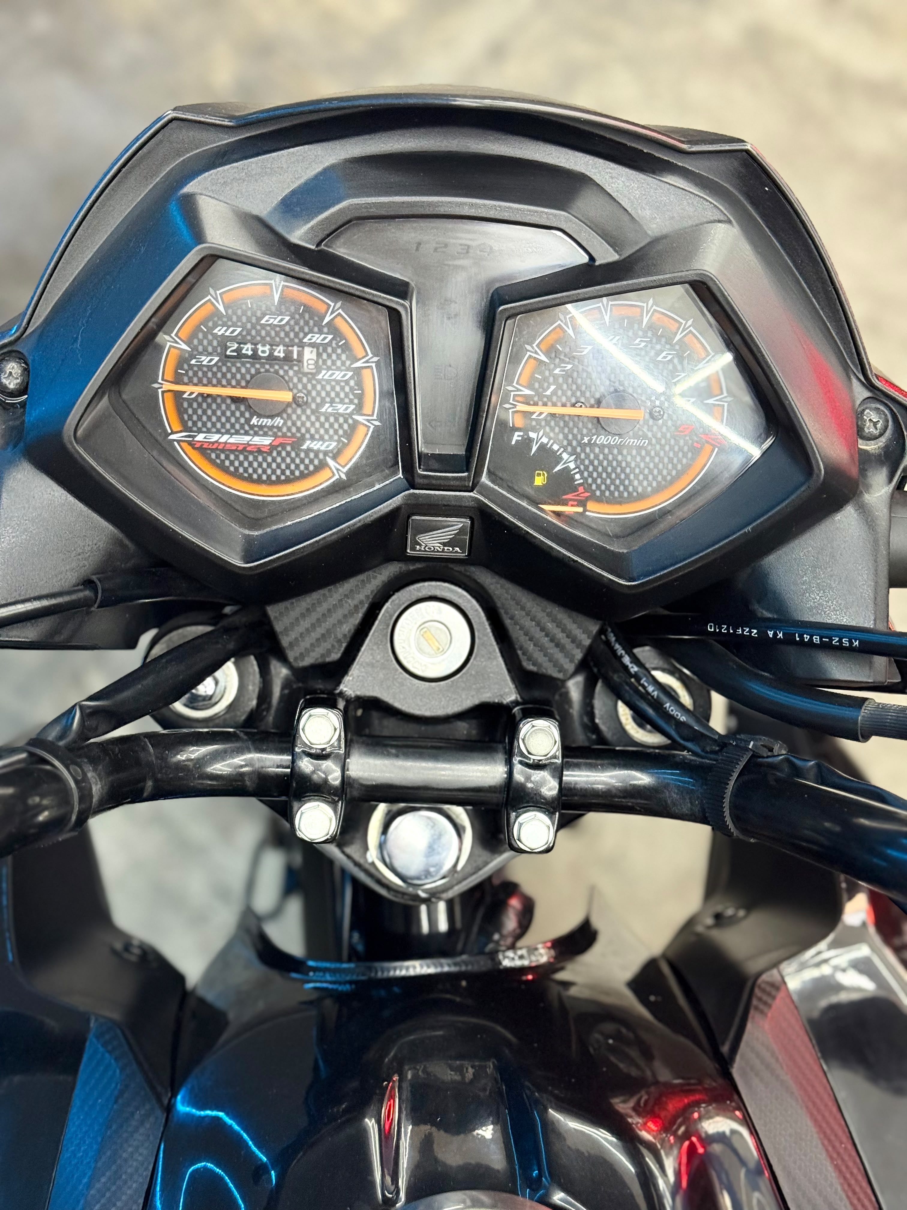 HONDA CB125F TWISTER 2022