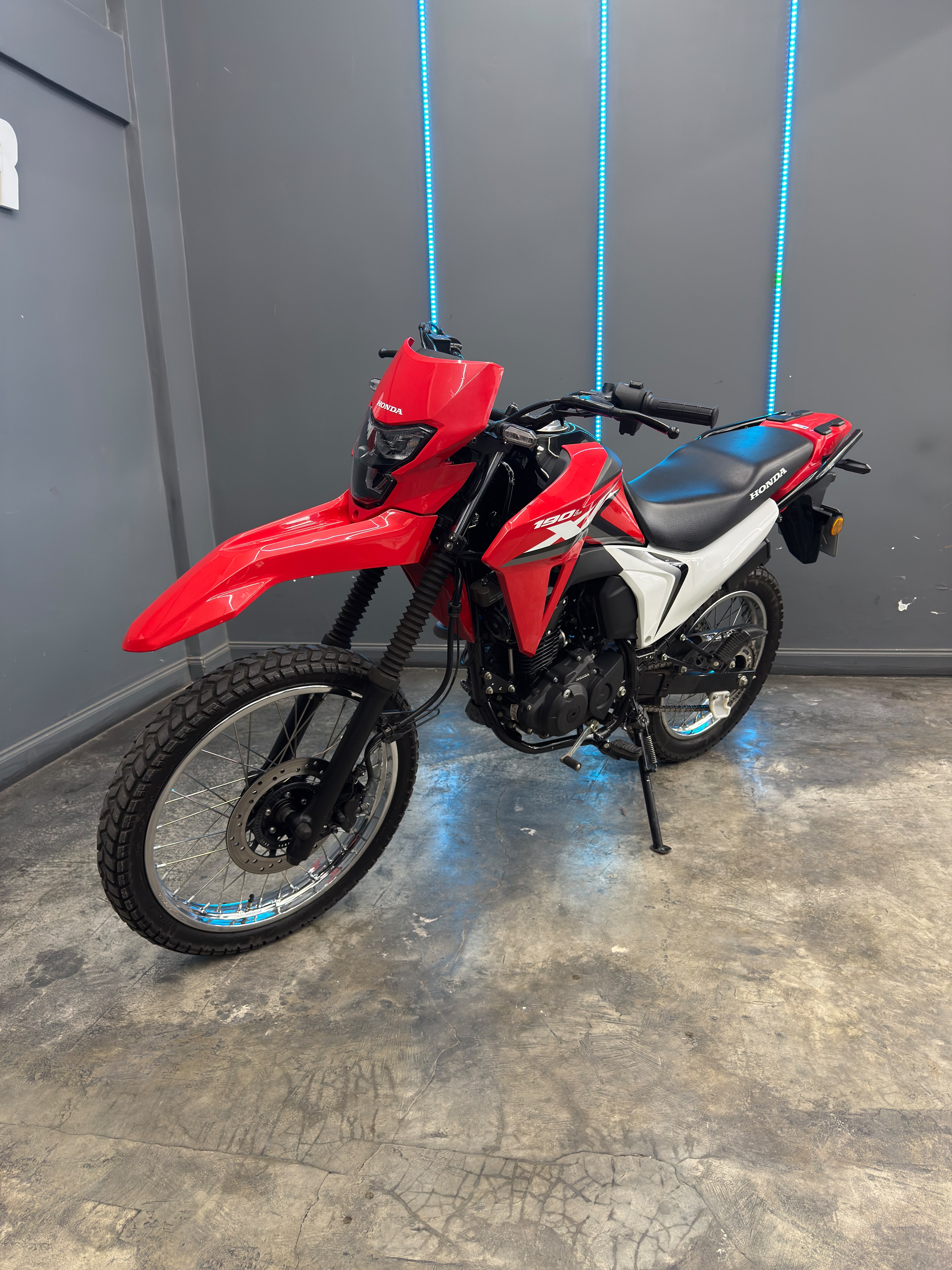 HONDA XR190L 2025