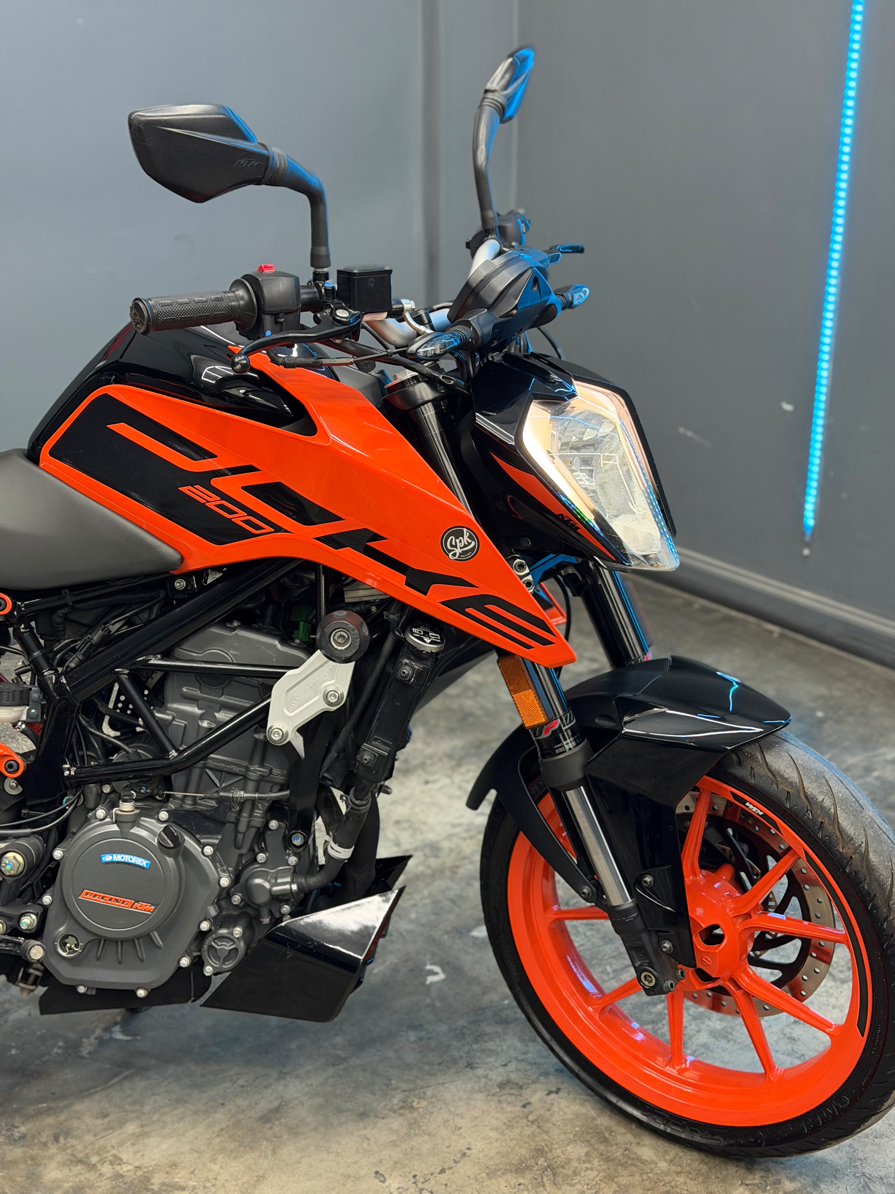 KTM DUKE 200 2022