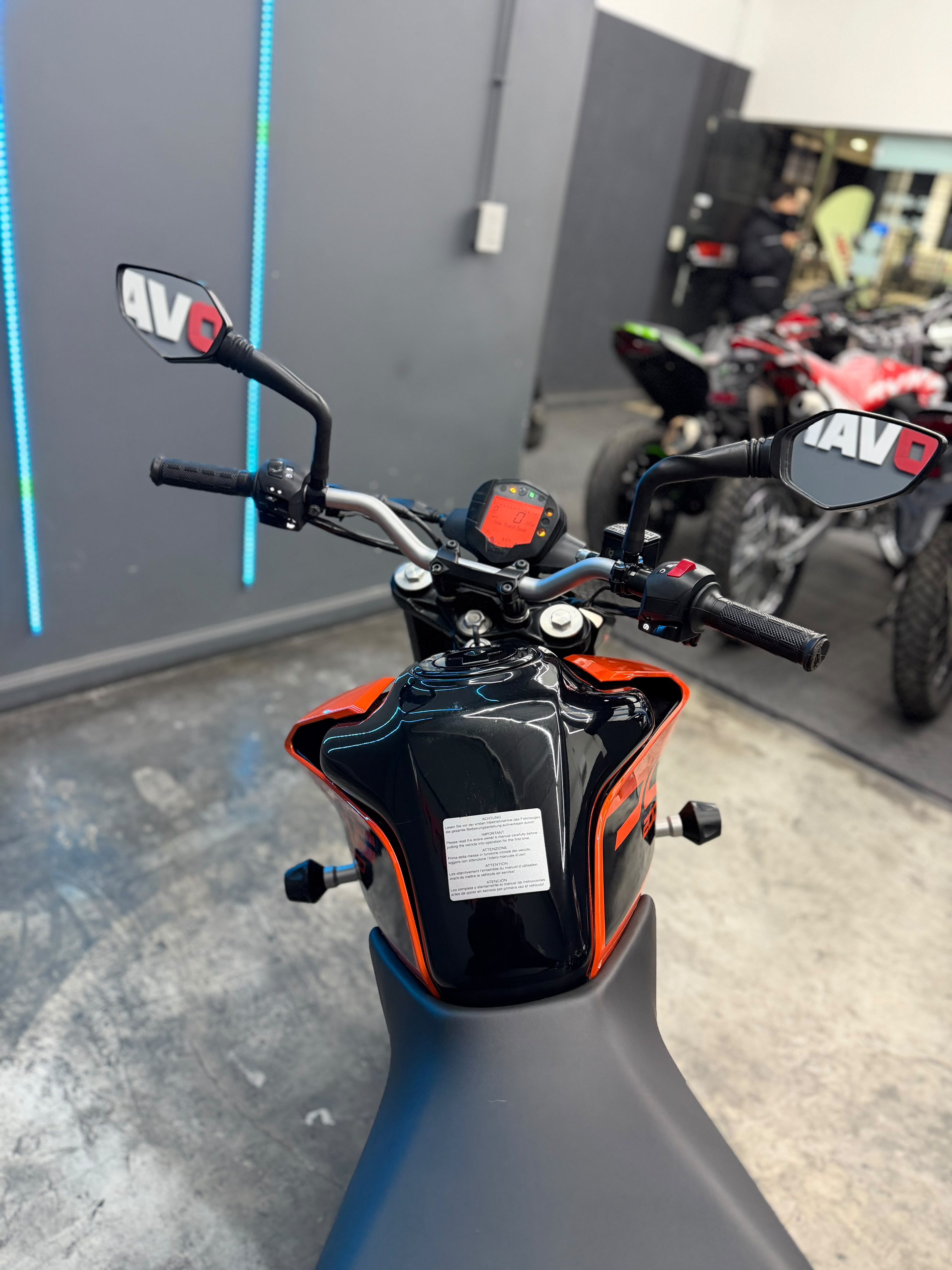KTM DUKE 200 2022
