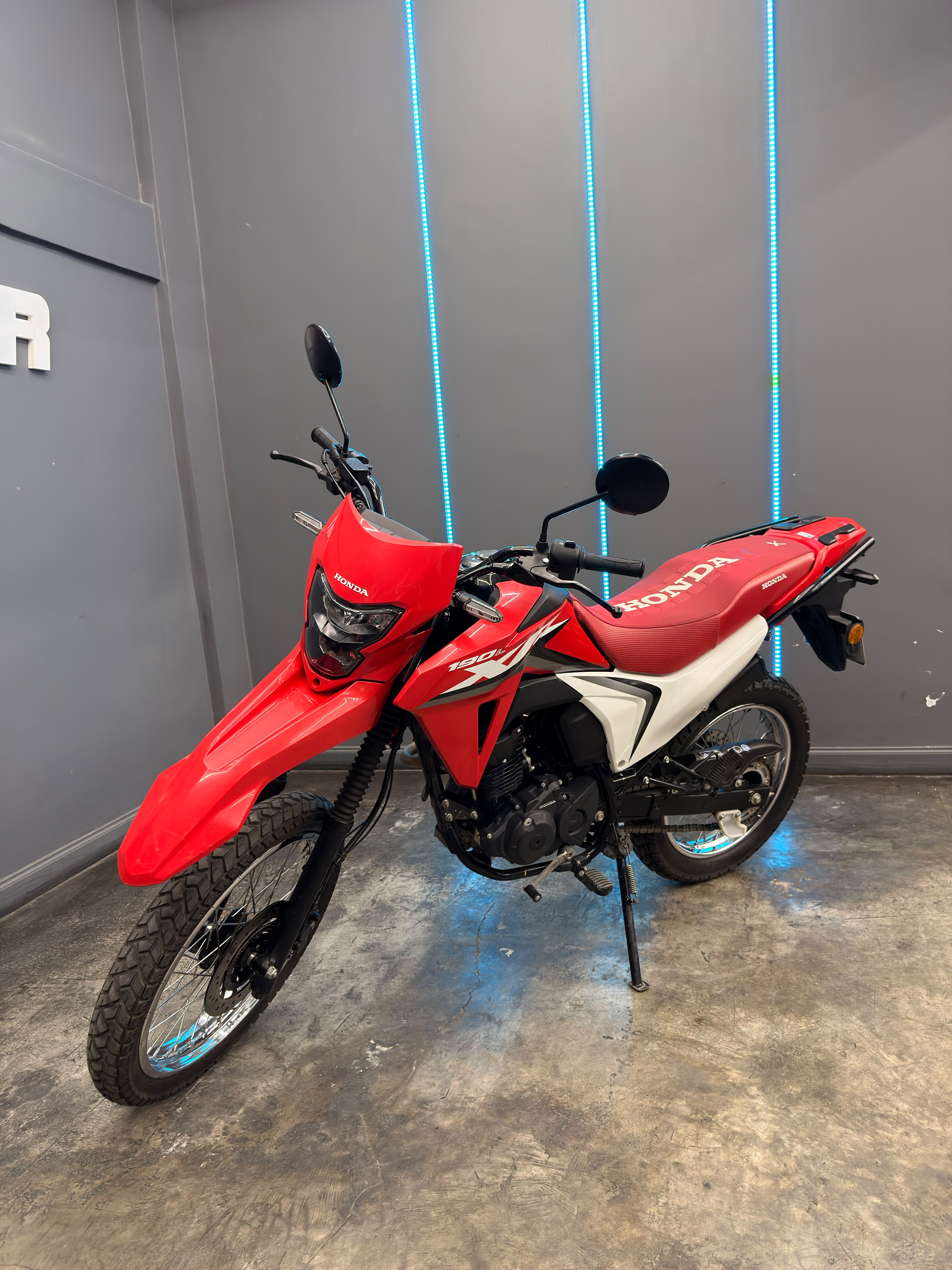 HONDA XR190L 2025