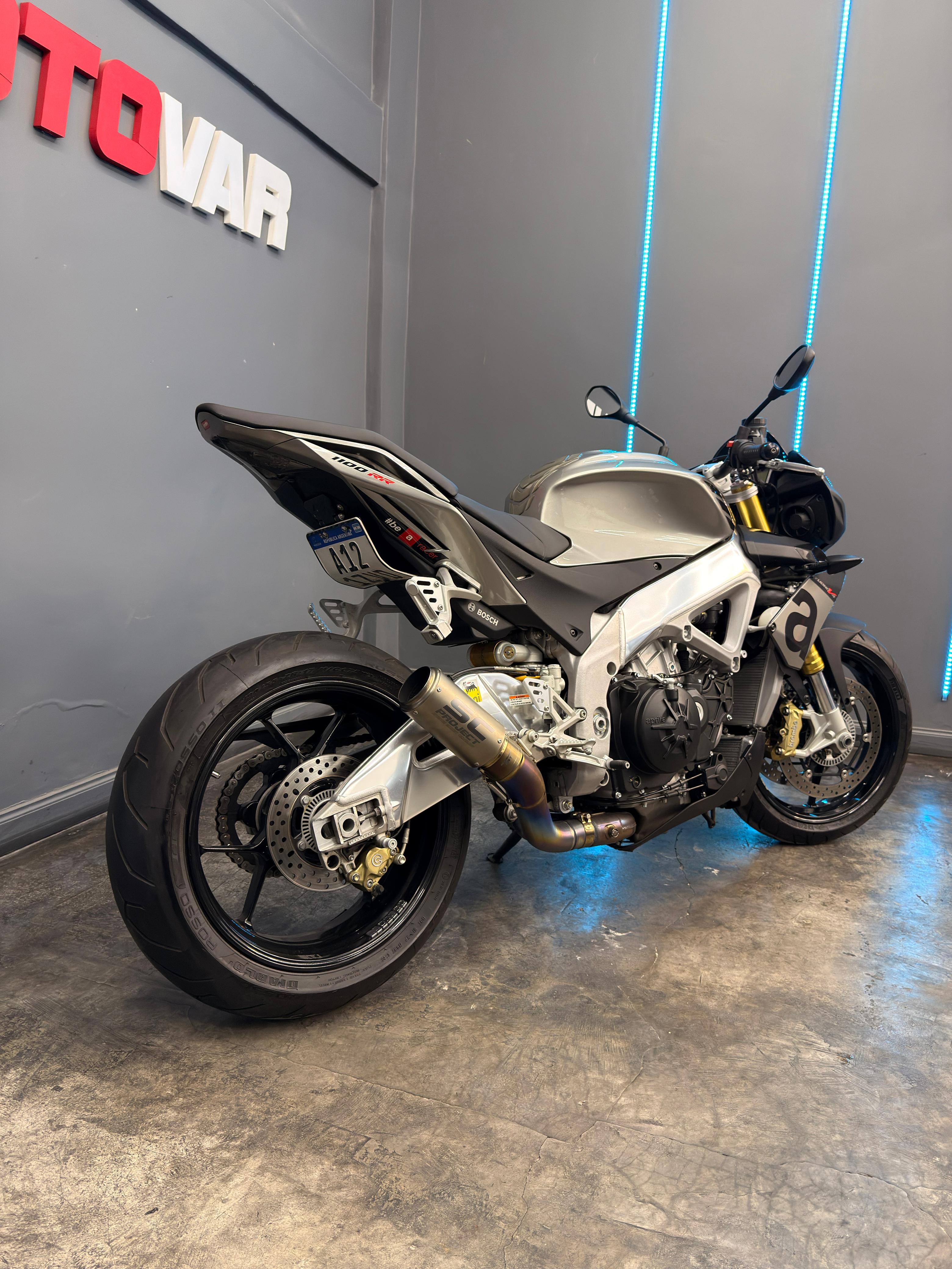 APRILIA TUONO V4 1100 2017