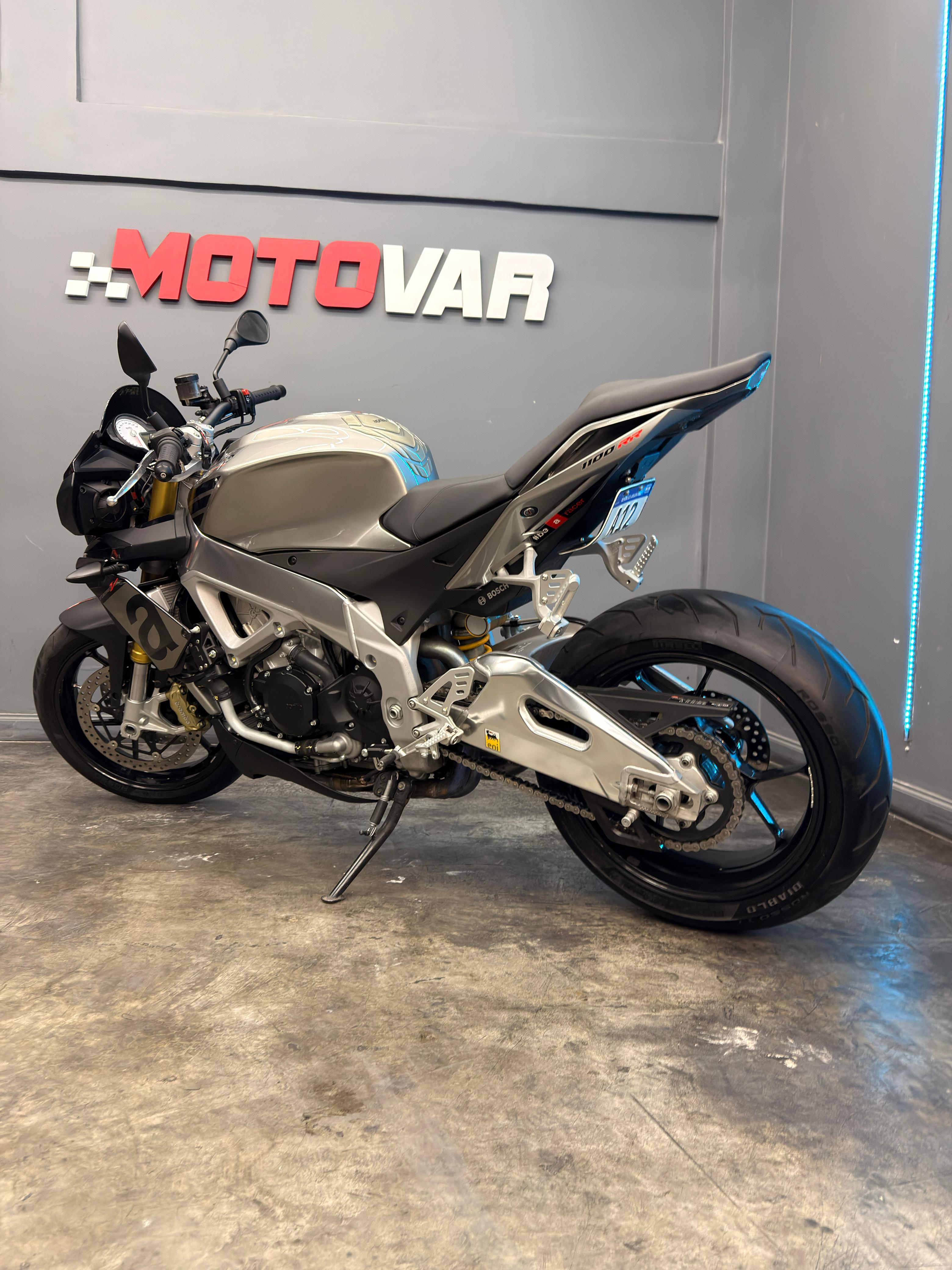APRILIA TUONO V4 1100 2017