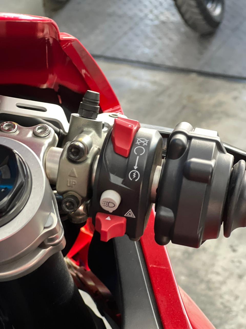 DUCATI PANIGALE V2 2020