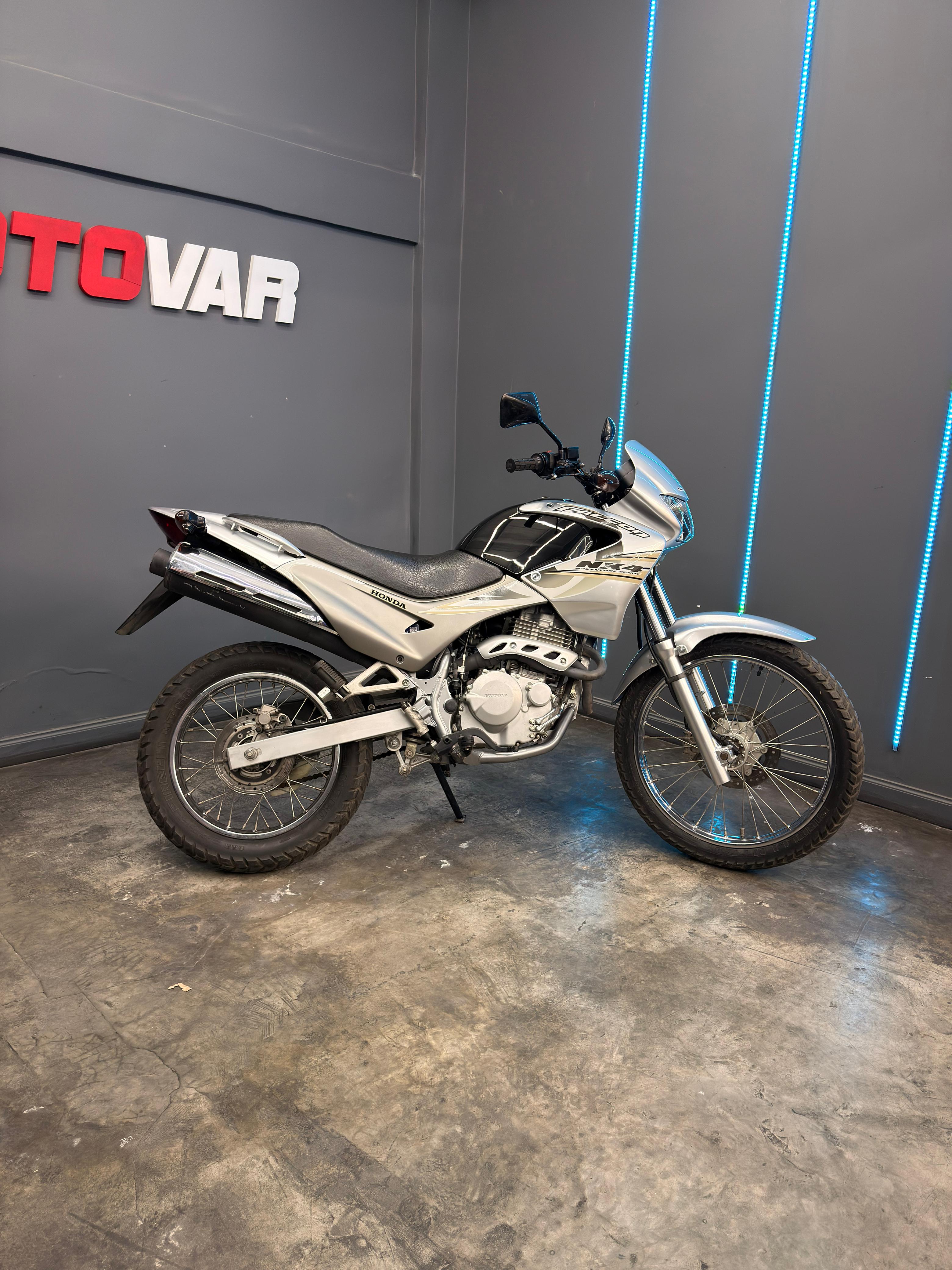 HONDA FALCON NX4 400