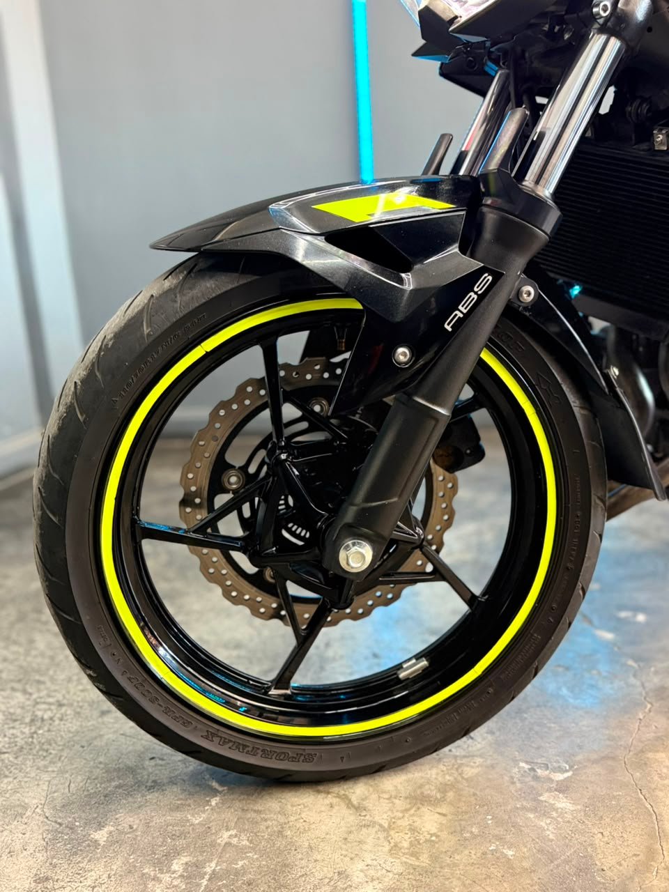 KAWASAKI Z400 2022