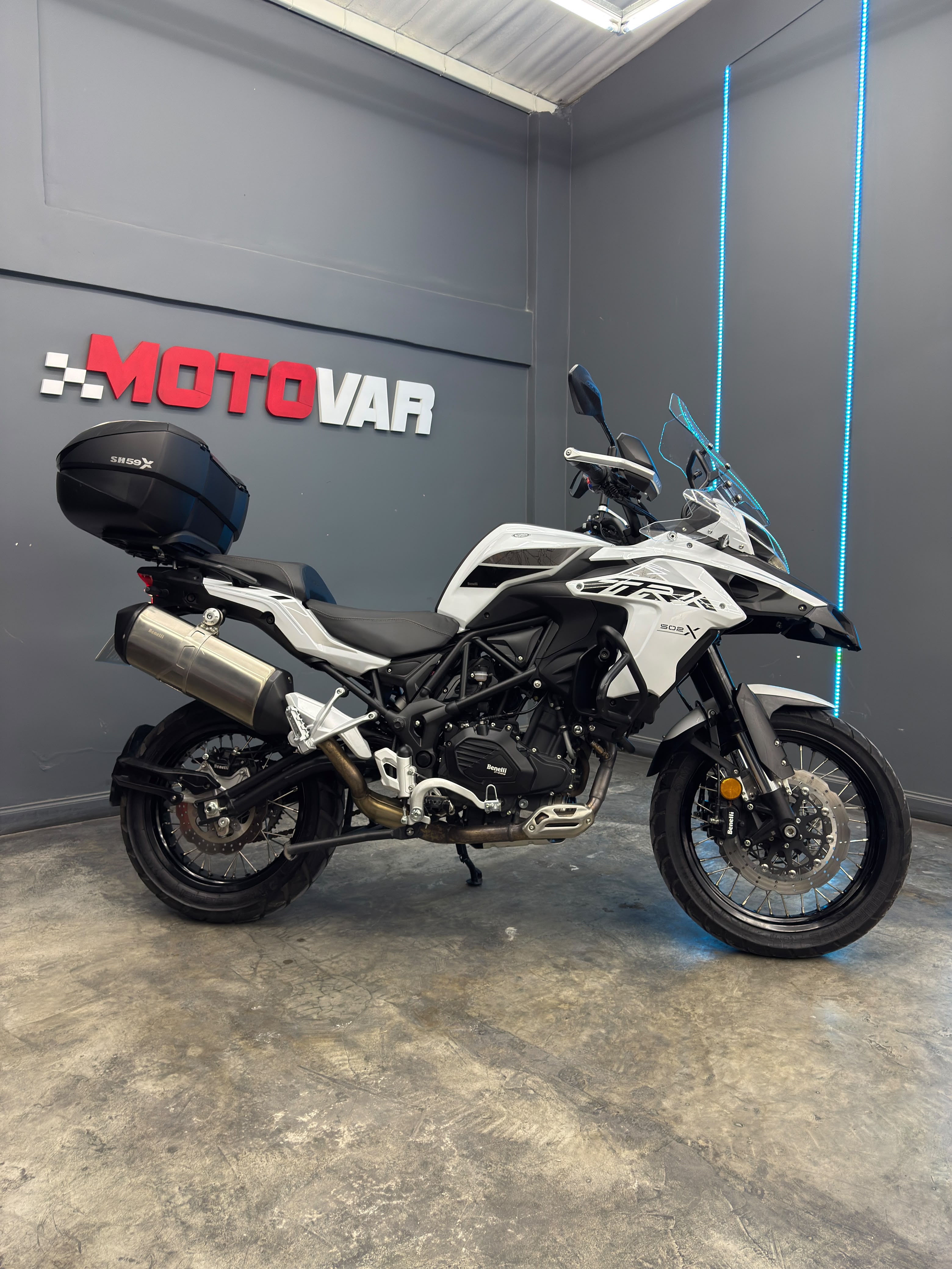 BENELLI TRK 502X