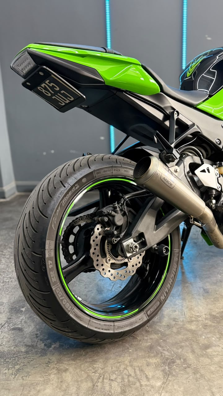KAWASAKI ZX10R 2013