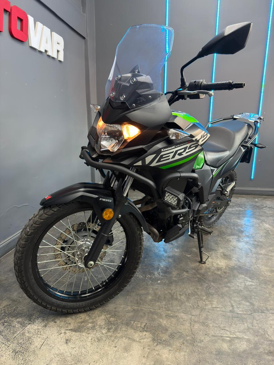 KAWASAKI VERSYS 300 2021