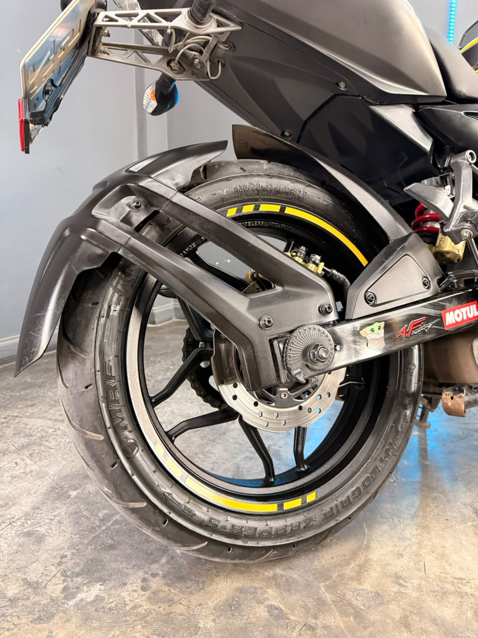 BAJAJ ROUSER 200 2022