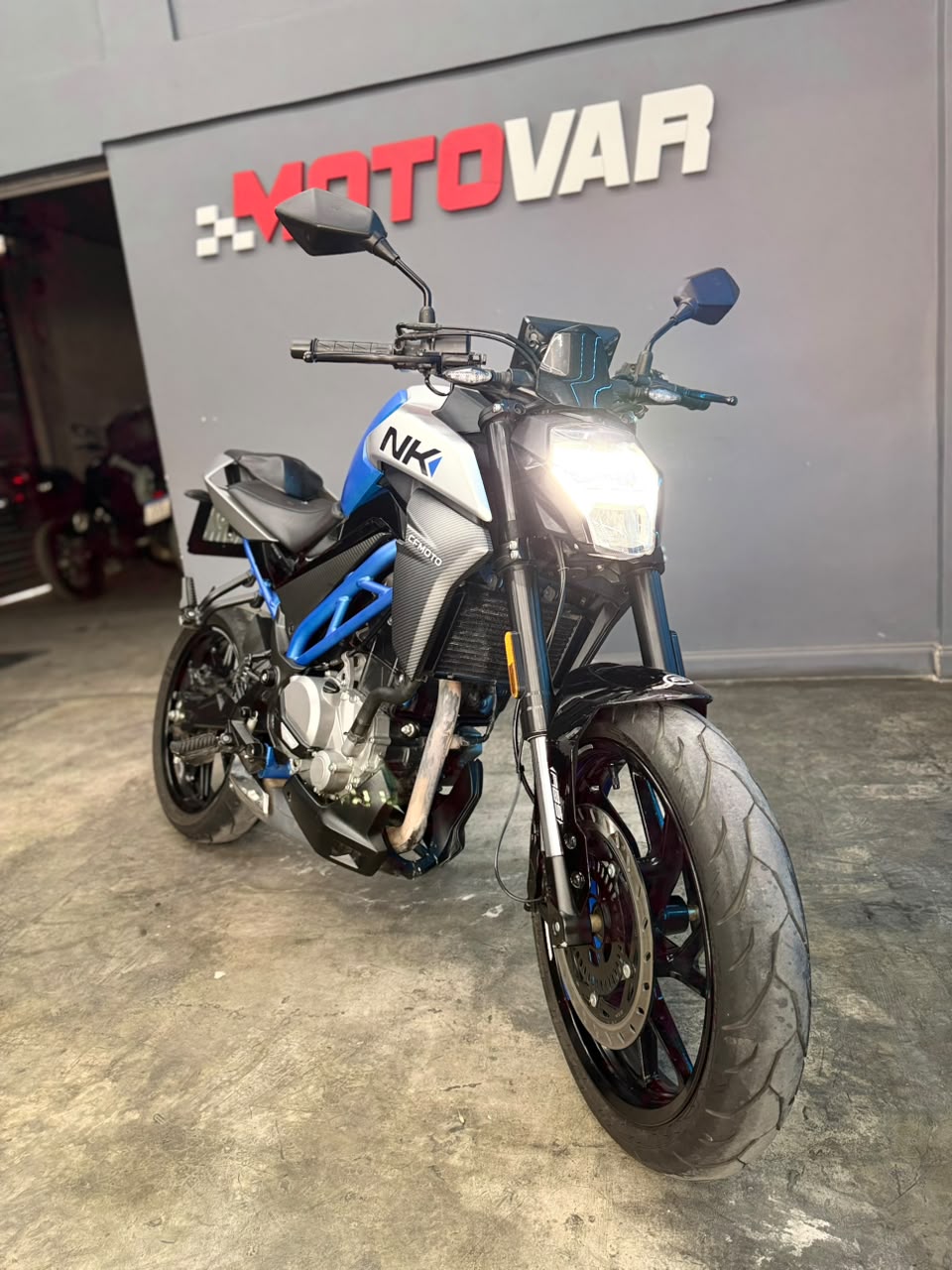 CFMOTO 300NK 2023