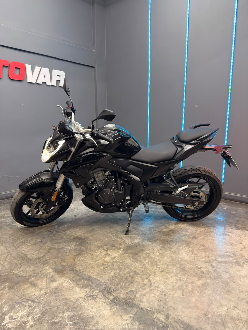 VOGE 500R 2023