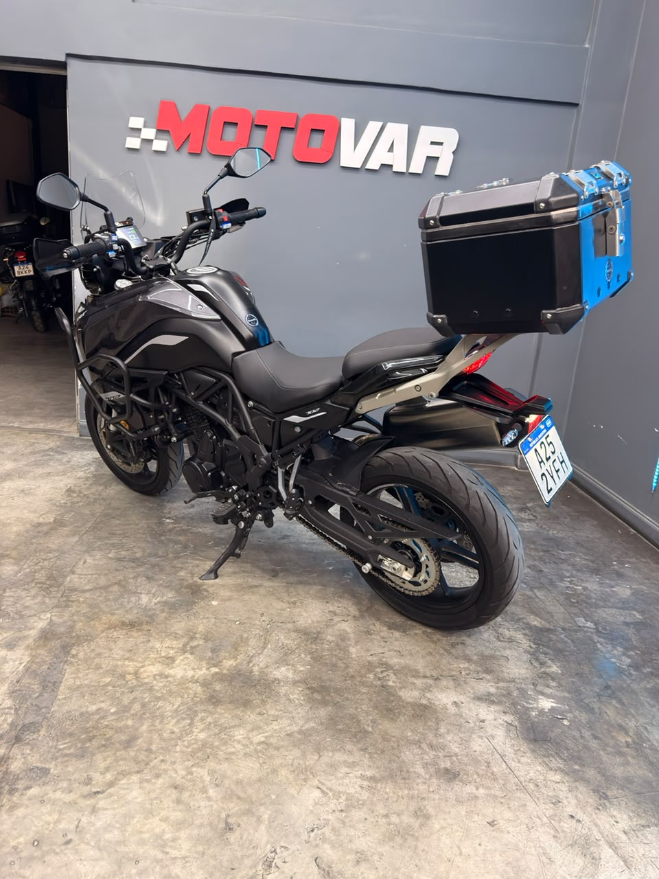 BENELLI TRK 702 2025