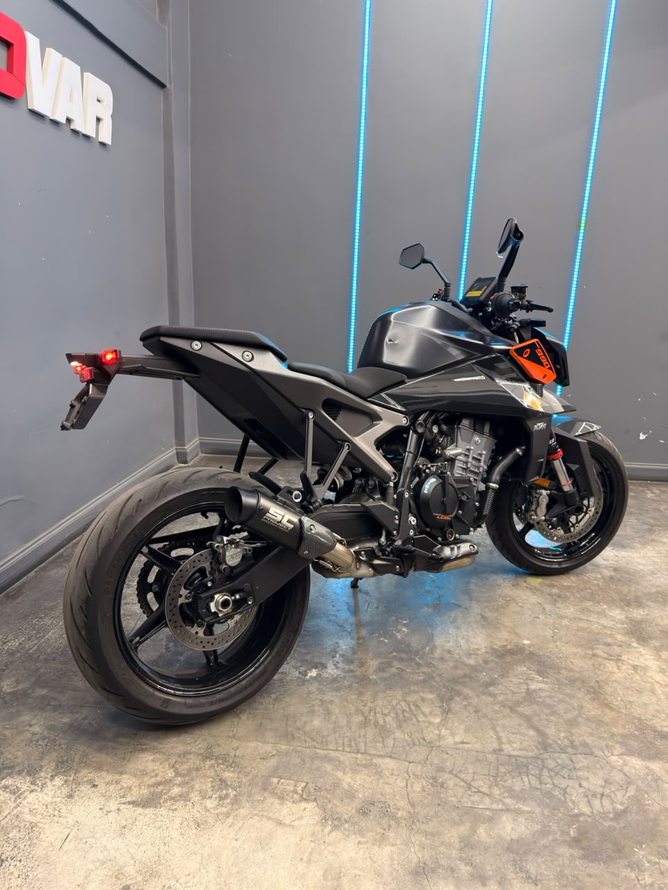 KTM DUKE 990 2025