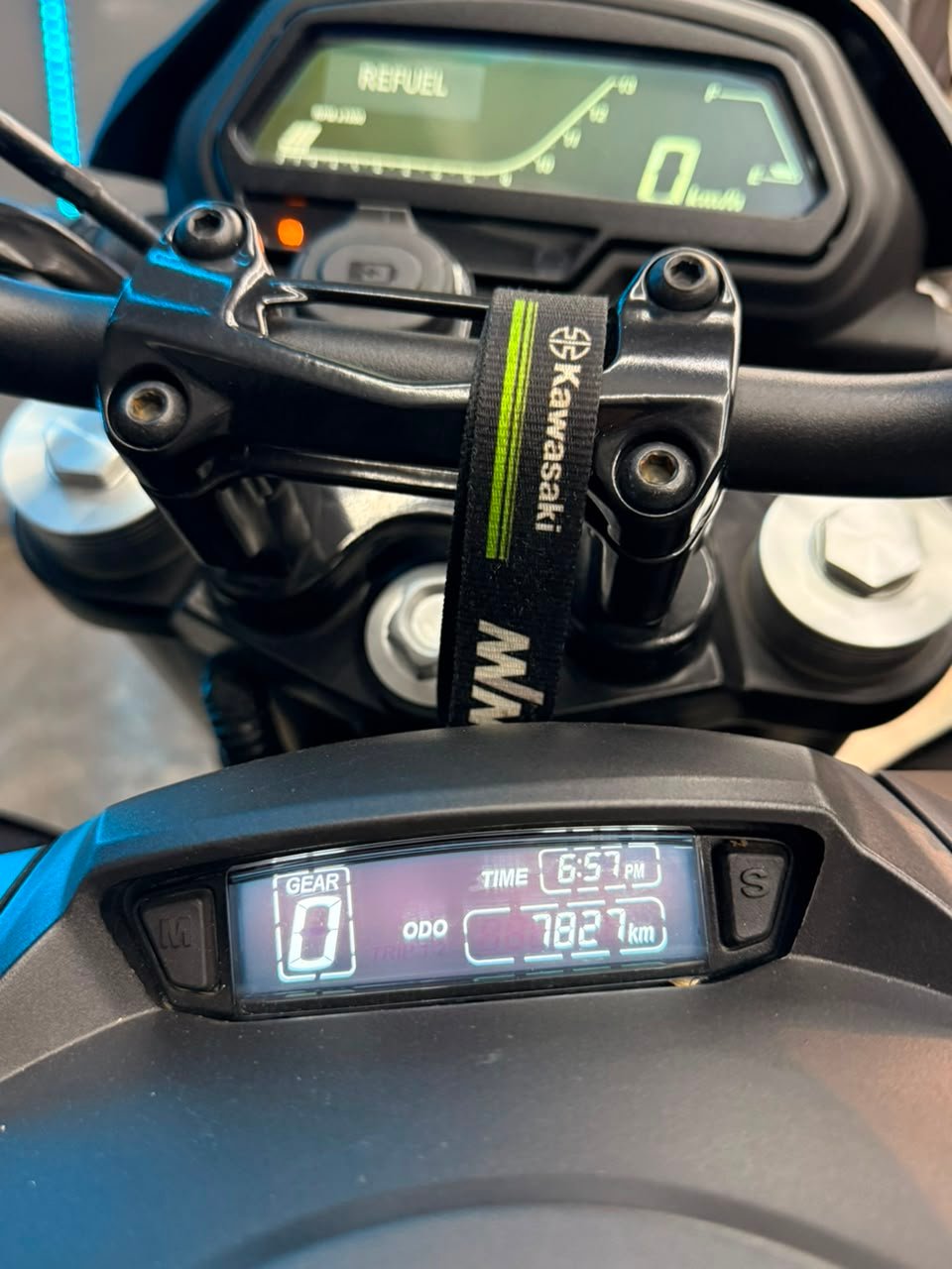 BAJAJ DOMINAR 400 2025