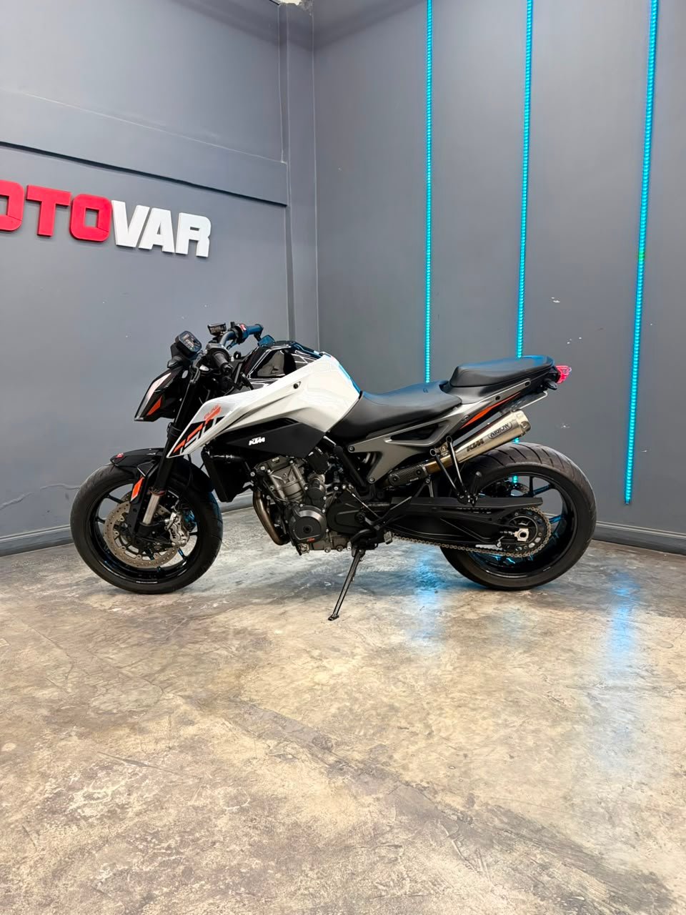 KTM DUKE 790 2024