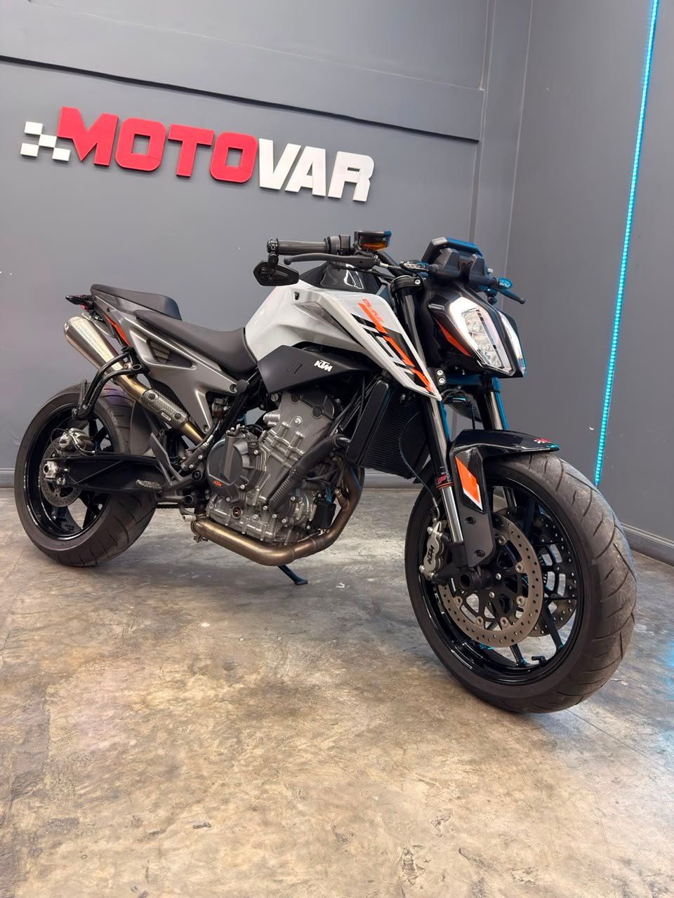 KTM DUKE 790 2024