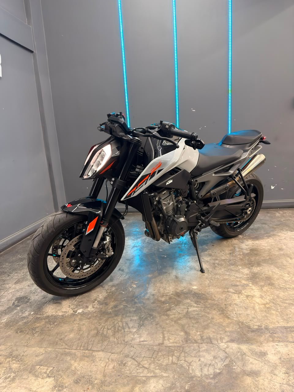 KTM DUKE 790 2024