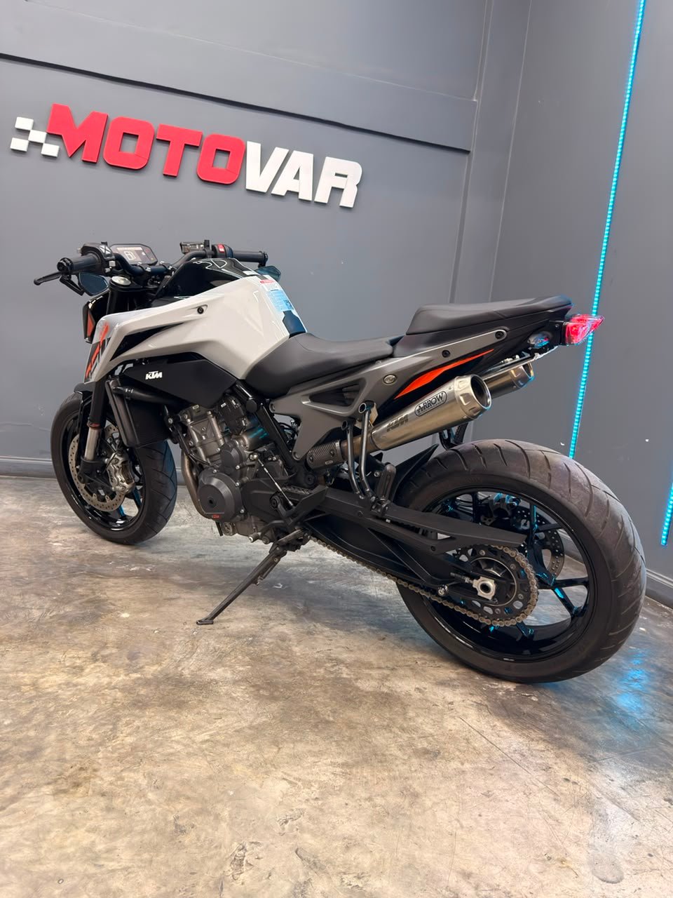 KTM DUKE 790 2024