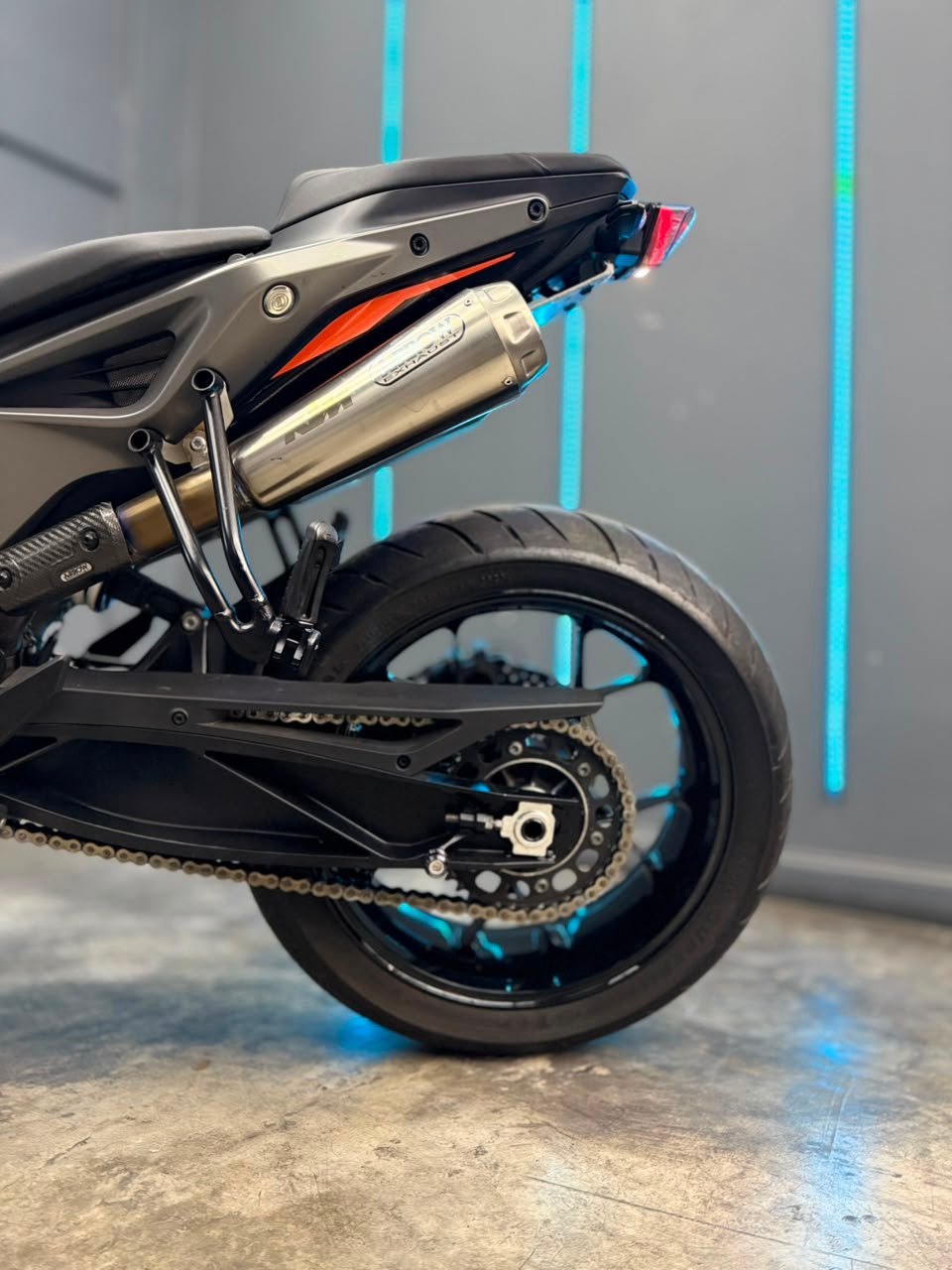 KTM DUKE 790 2024