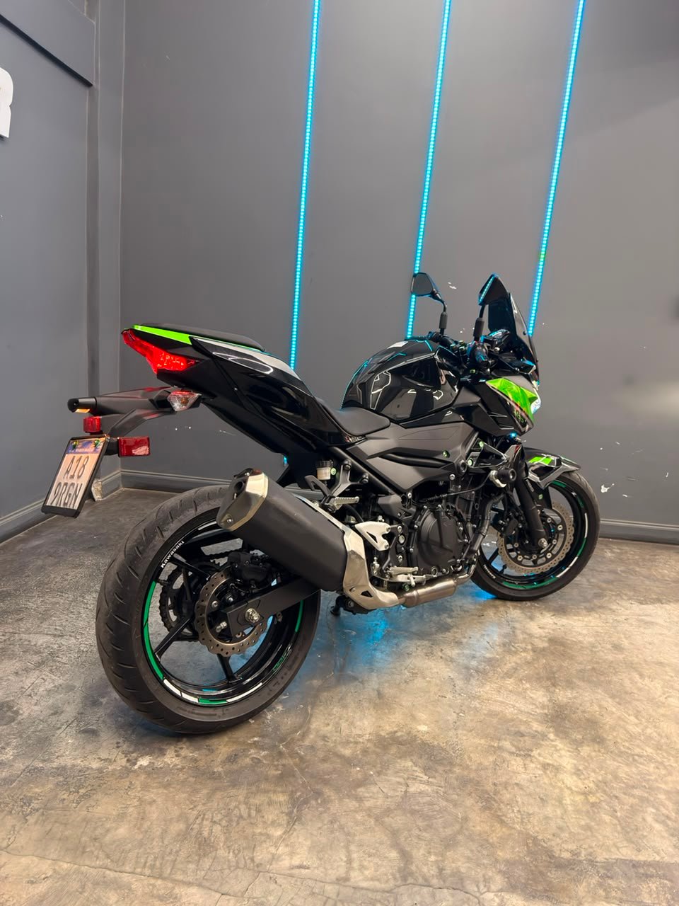 KAWASAKI Z400 2023