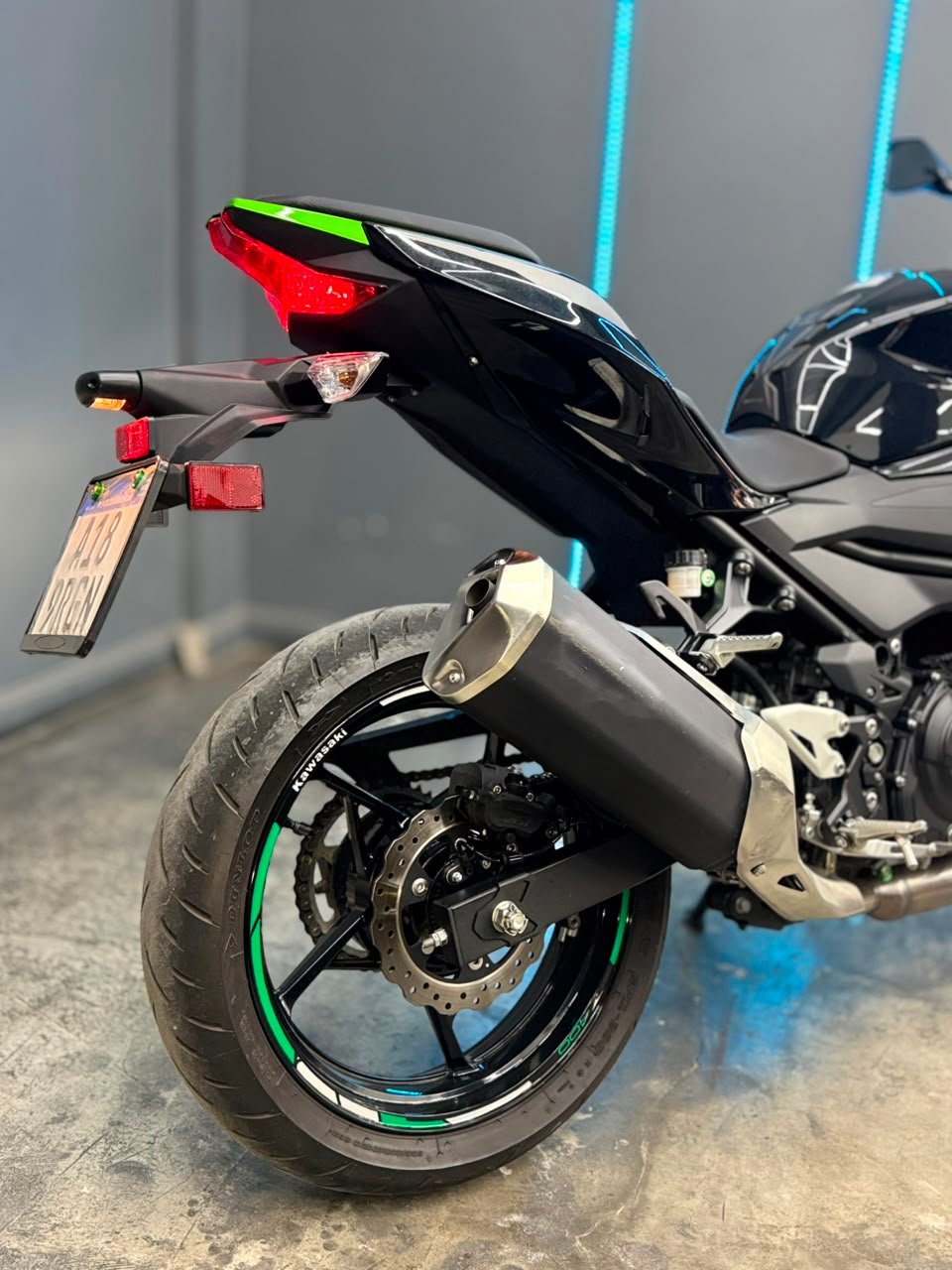 KAWASAKI Z400 2023