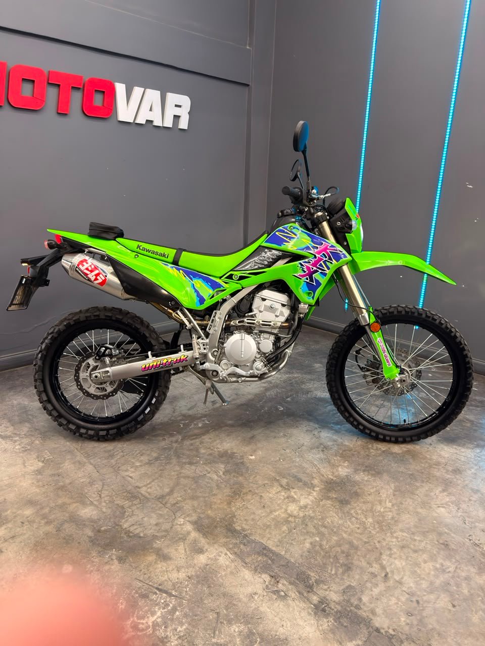 KAWASAKI KLX300